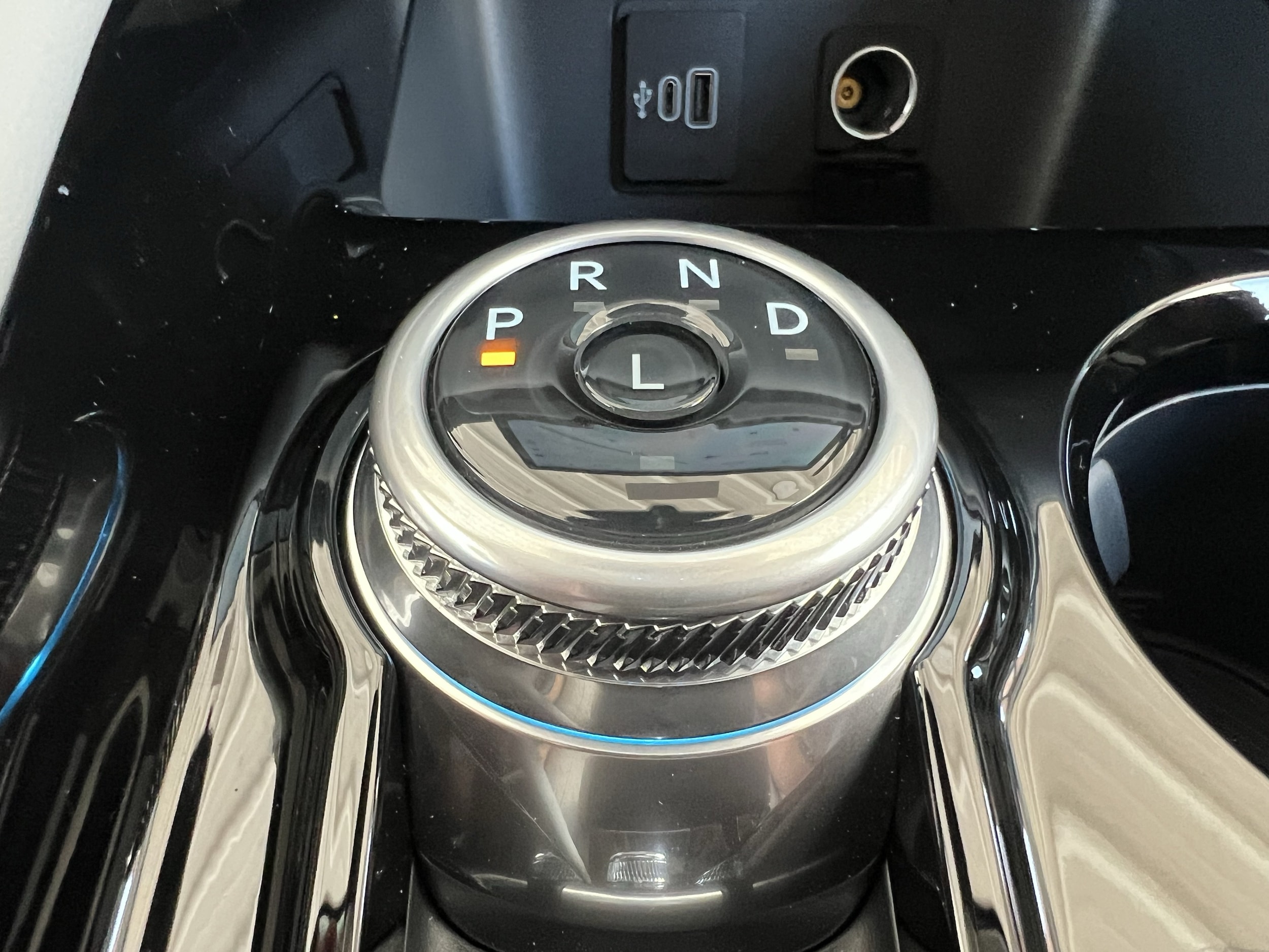 2026 Ford Explorer Platinum - Photo 33