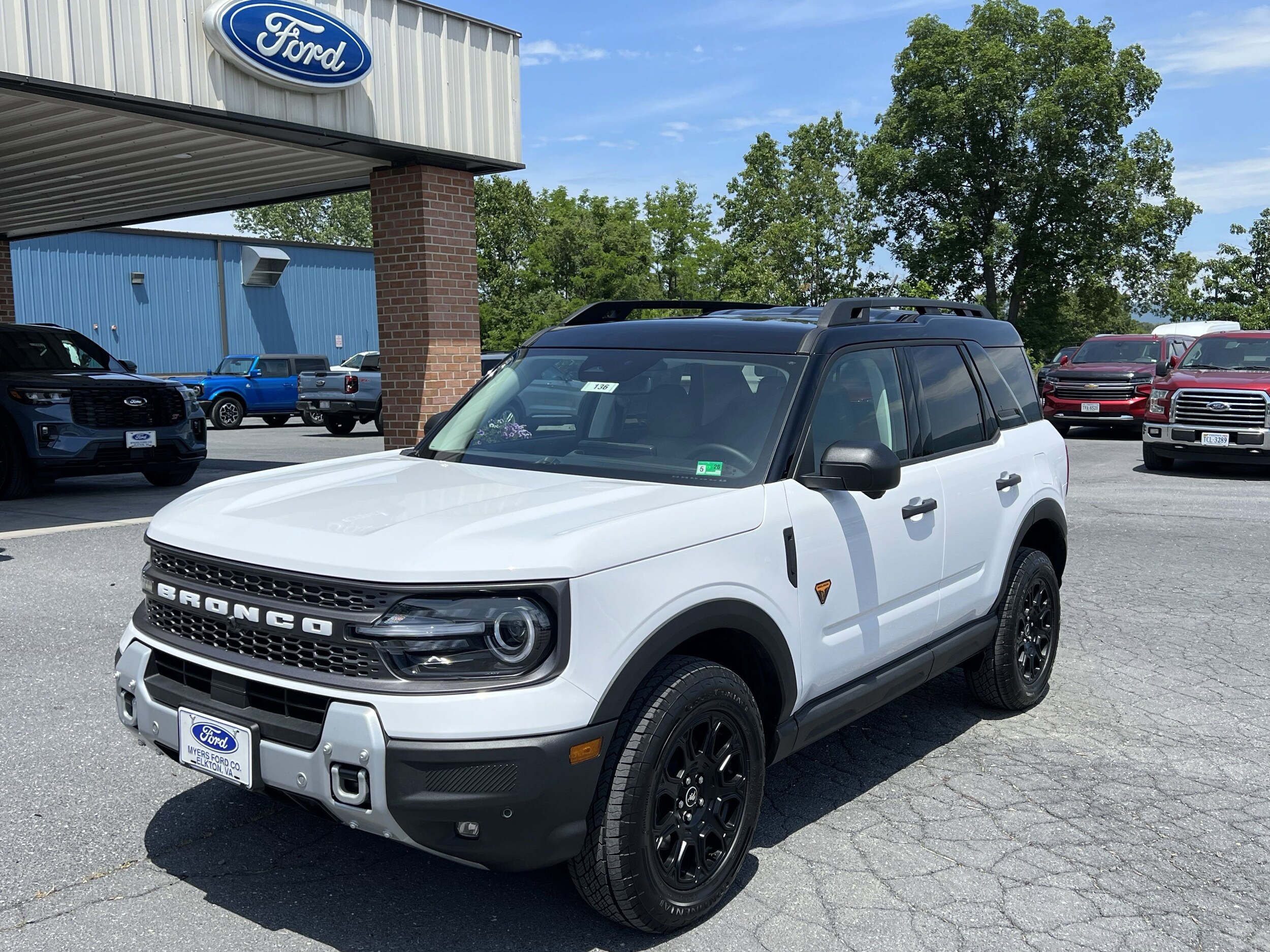 2025 Ford Bronco Sport Badlands photo 2