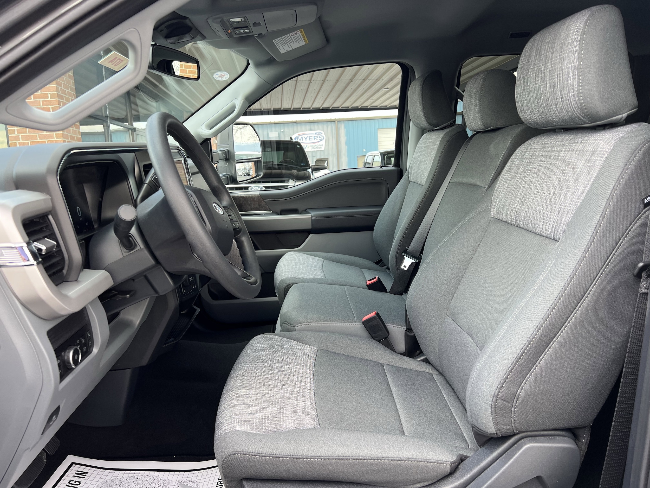 2026 Ford F-350 Super Duty XLT - Photo 16