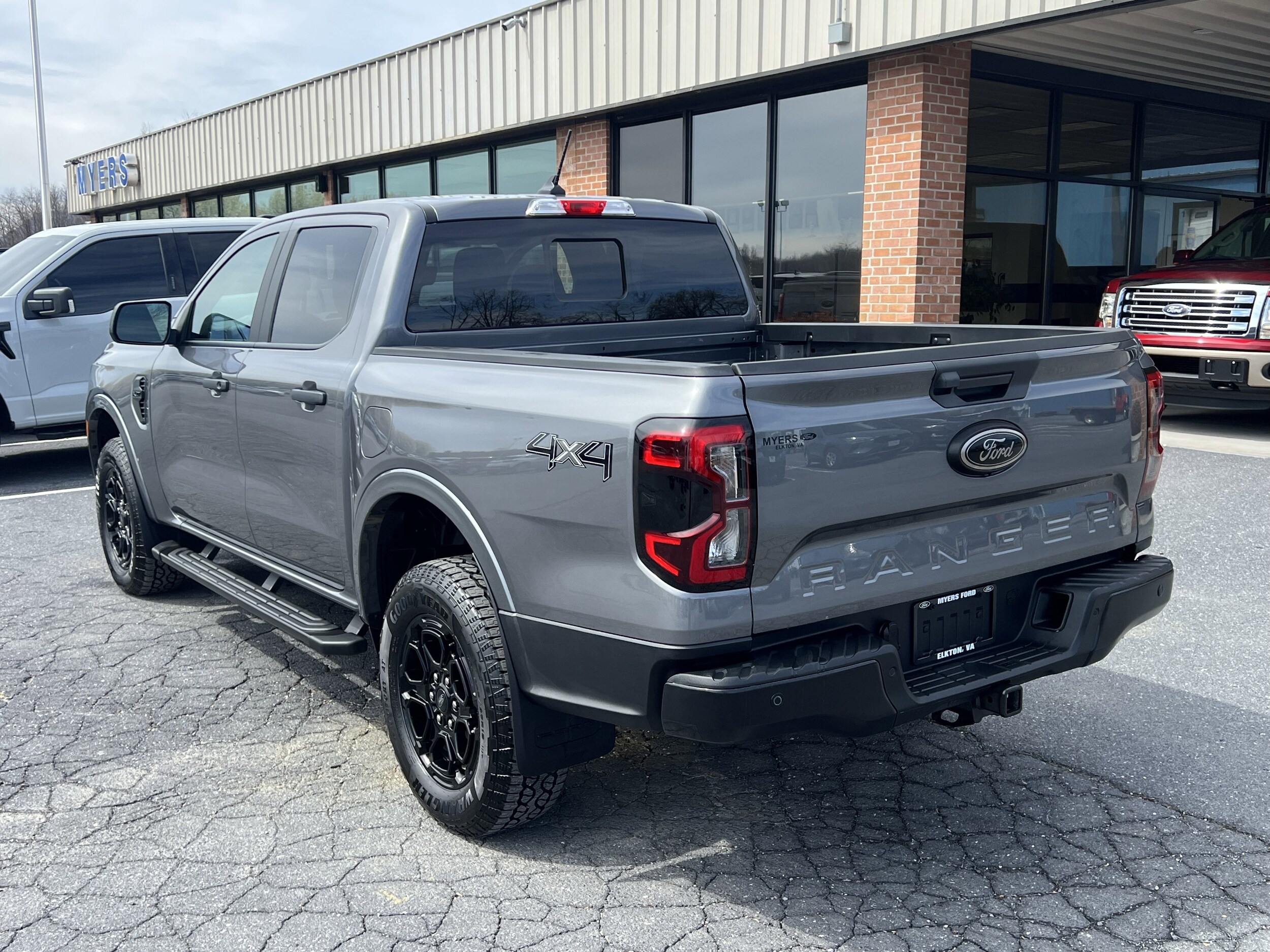 2025 Ford Ranger XLT - Photo 8