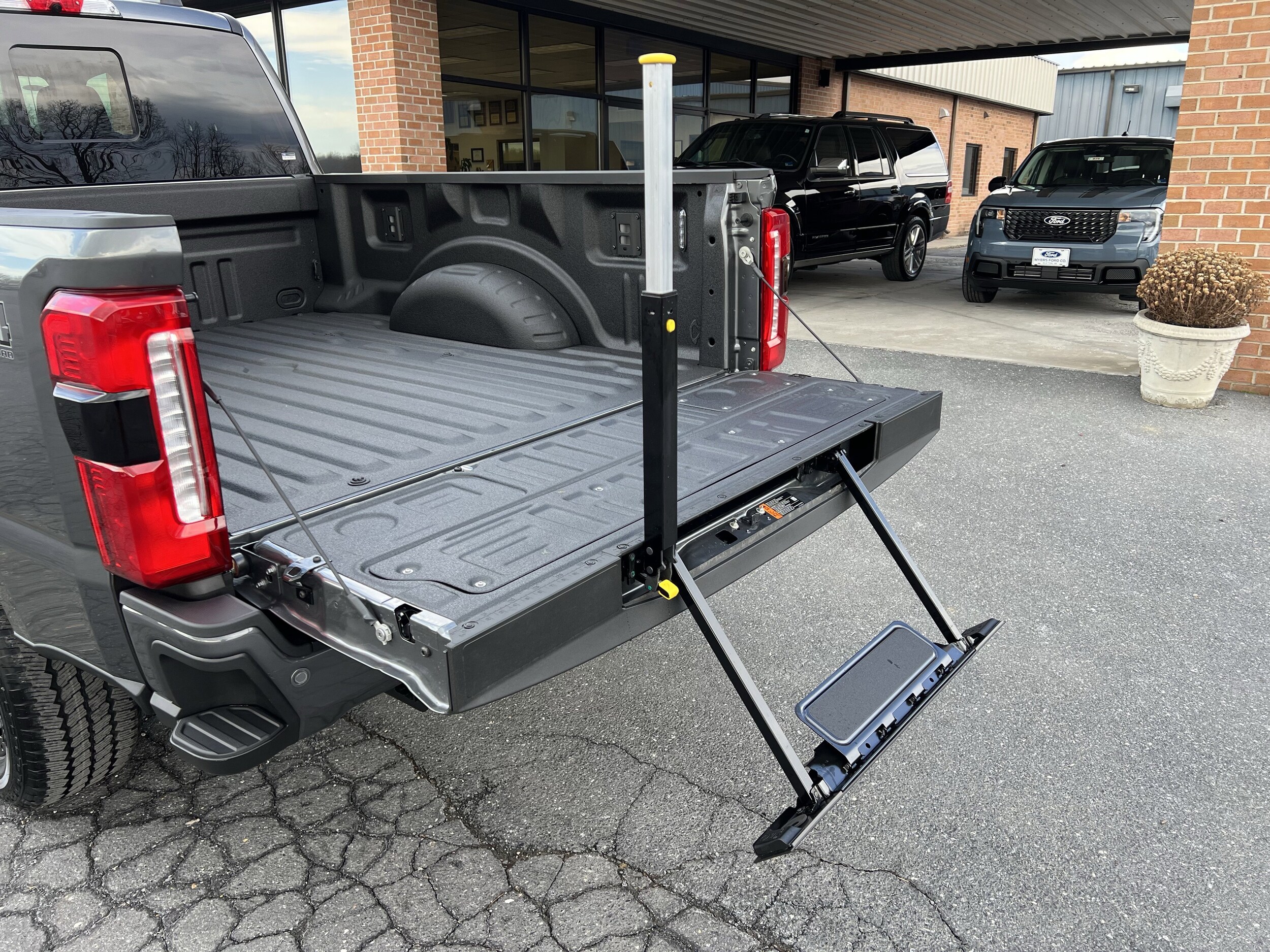 2026 Ford F-350 Super Duty XLT - Photo 11