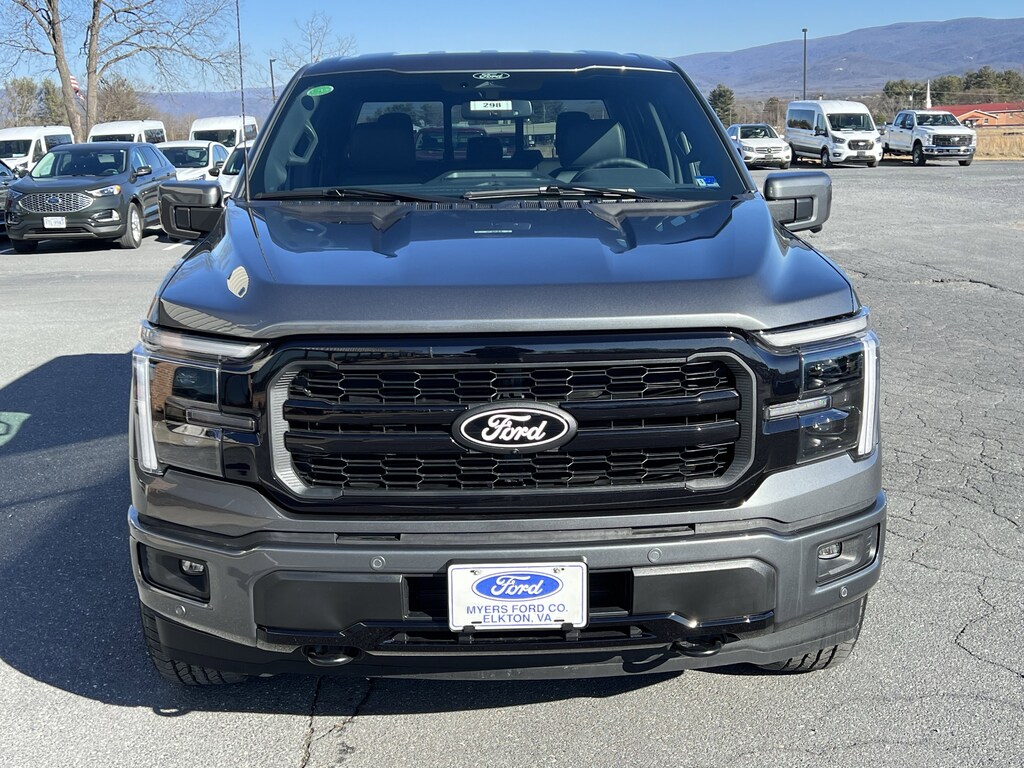 New 2025 Ford F-150 LARIAT LARIAT 4WD SuperCrew 5.5 Box