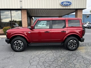 2026 Ford Bronco Outer Banks Outer Banks  4x4