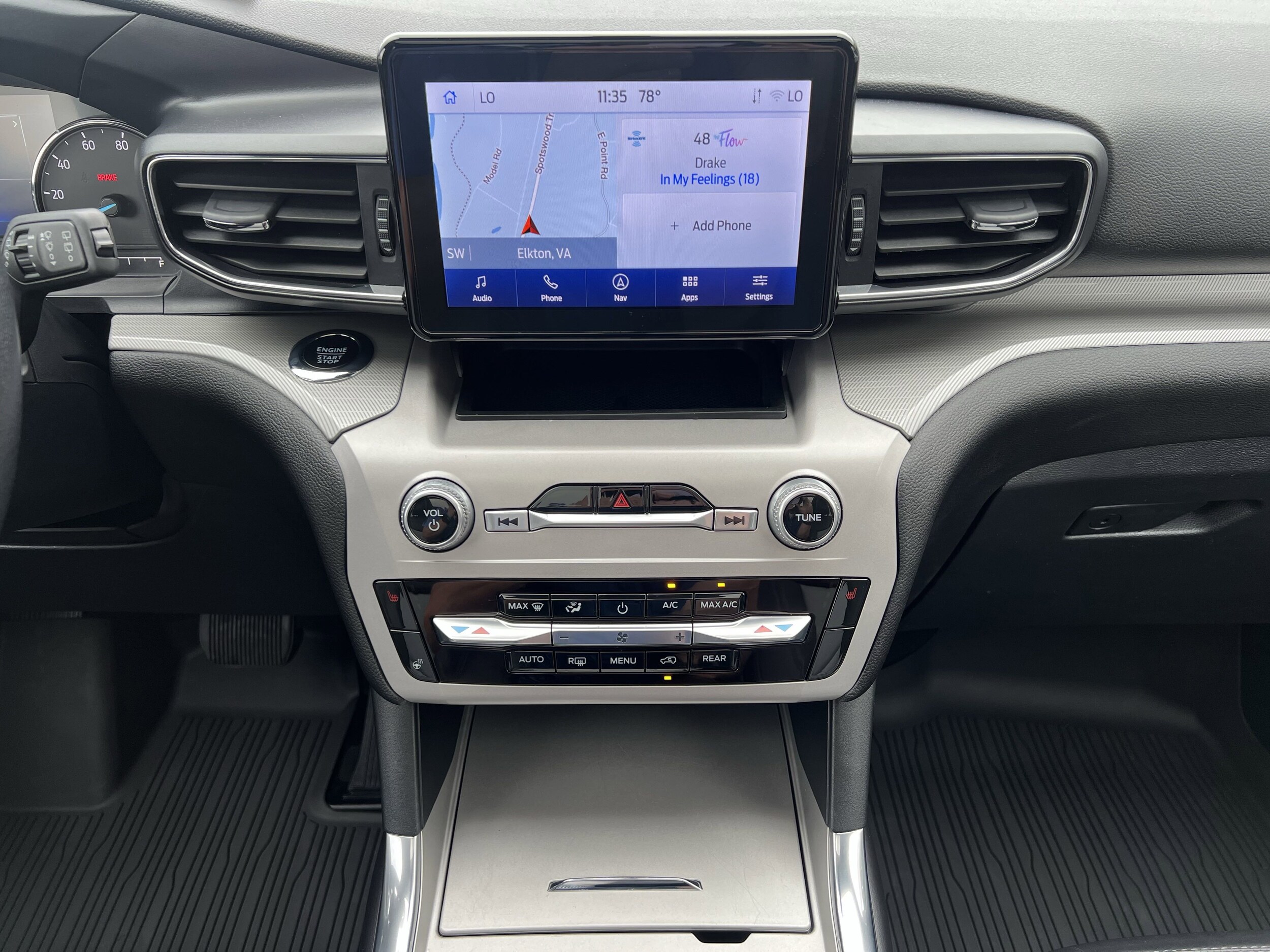 2023 Ford Explorer XLT - Photo 23