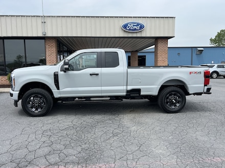 2025 Ford Super Duty F-350 SRW XL XL 4WD SuperCab 8 Box