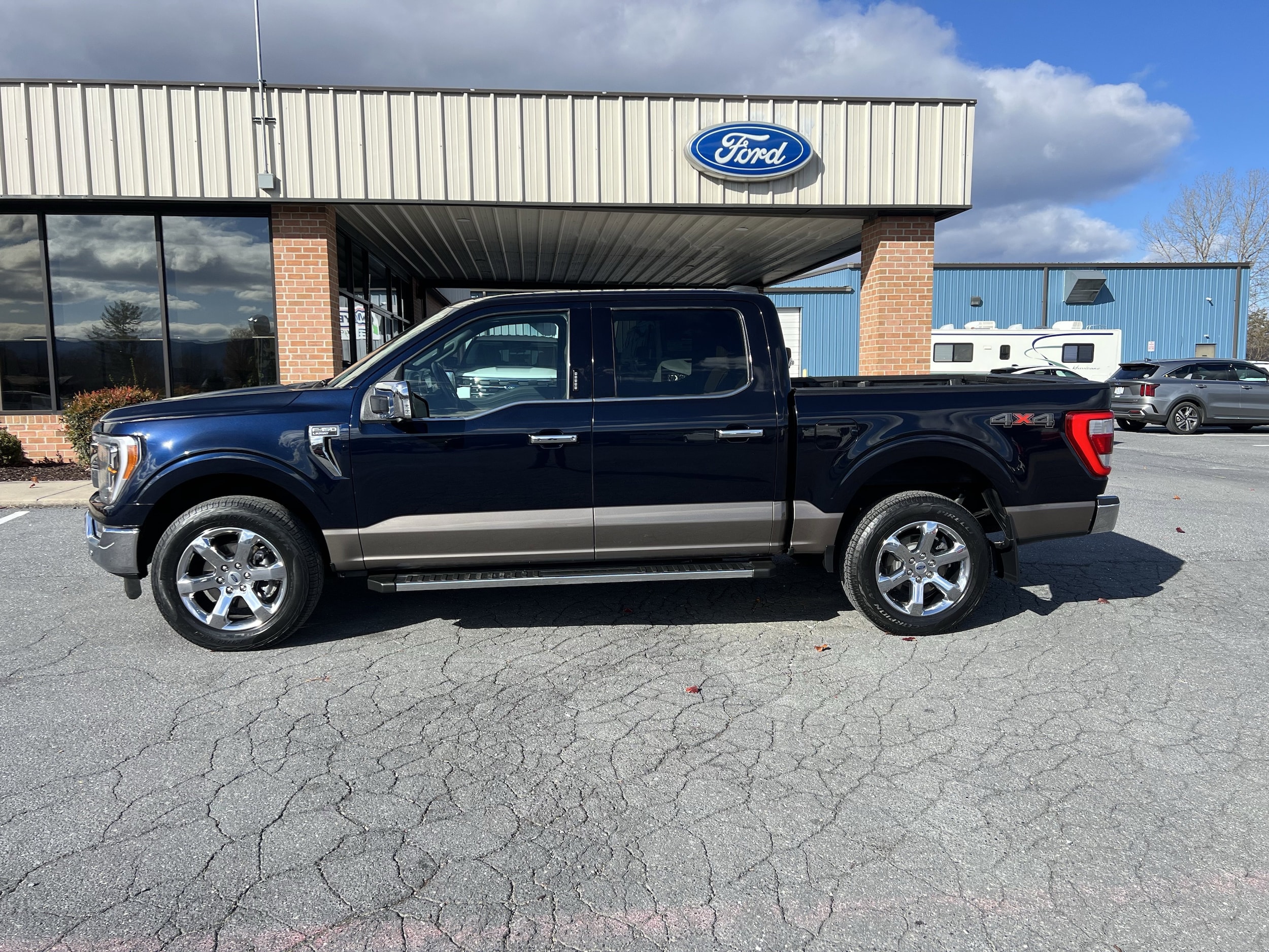 2022 Ford F-150 Lariat's photo