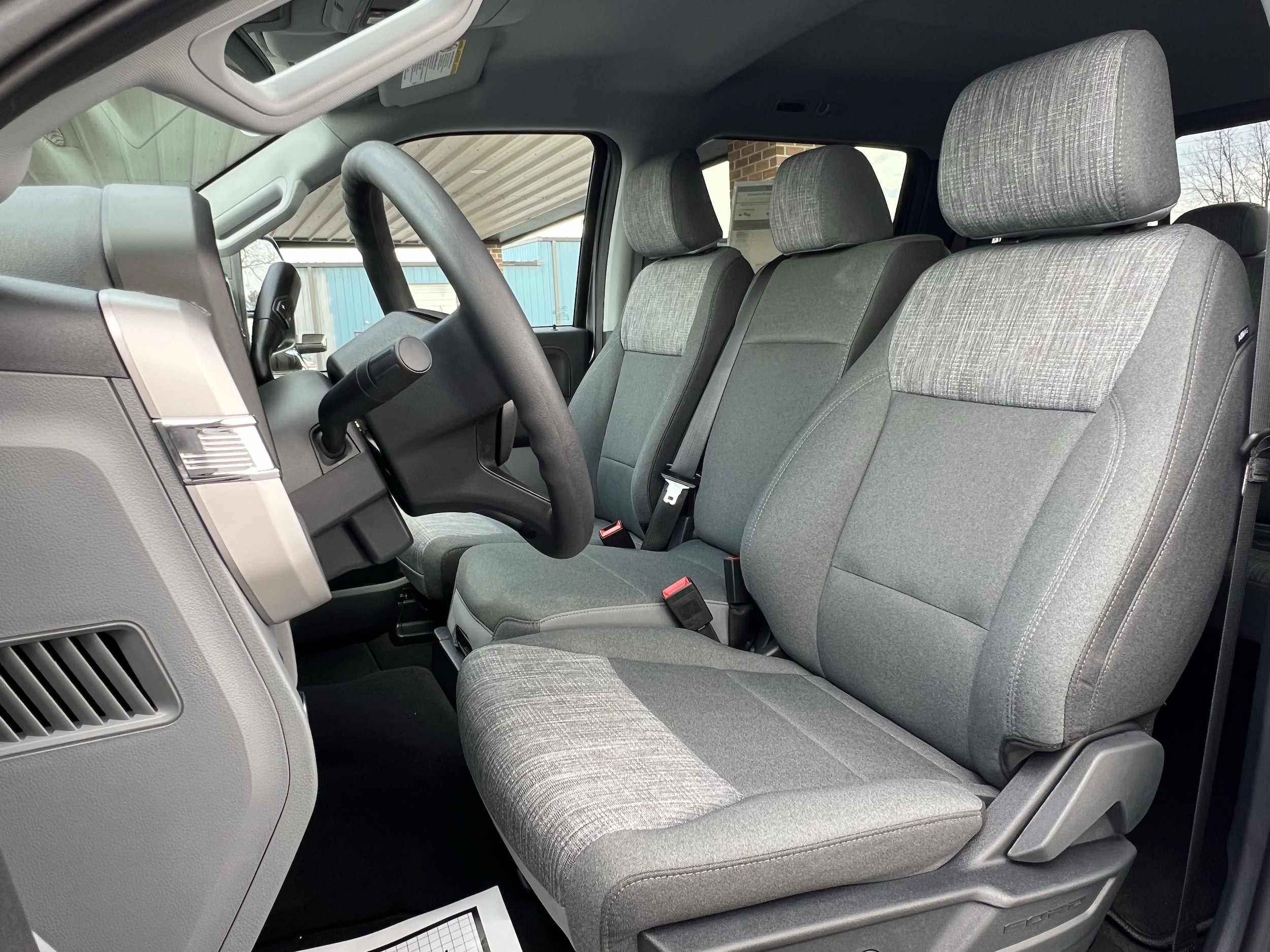2026 Ford F-350 Super Duty XLT - Photo 15