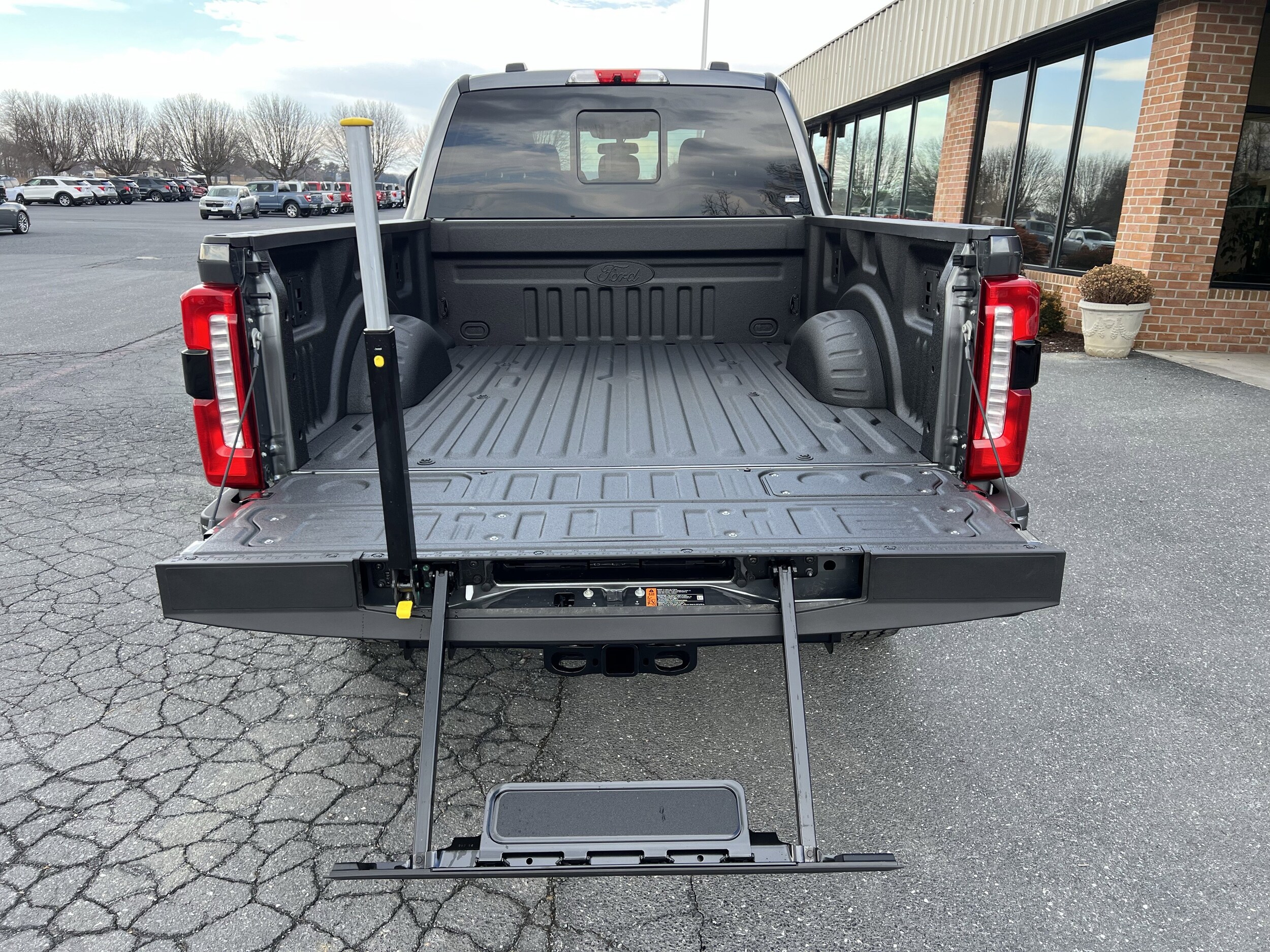 2026 Ford F-350 Super Duty XLT - Photo 10