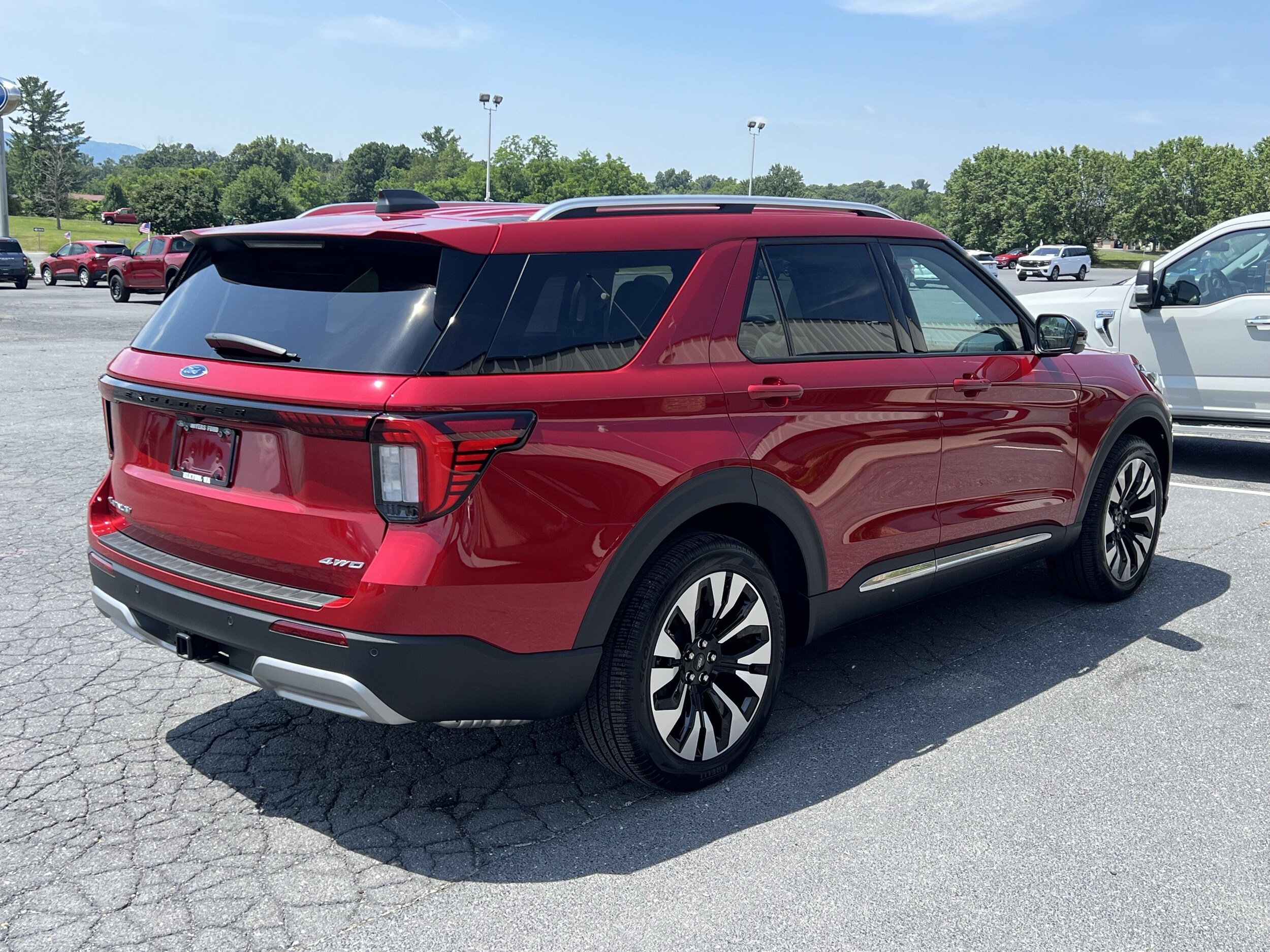 2026 Ford Explorer Platinum - Photo 6