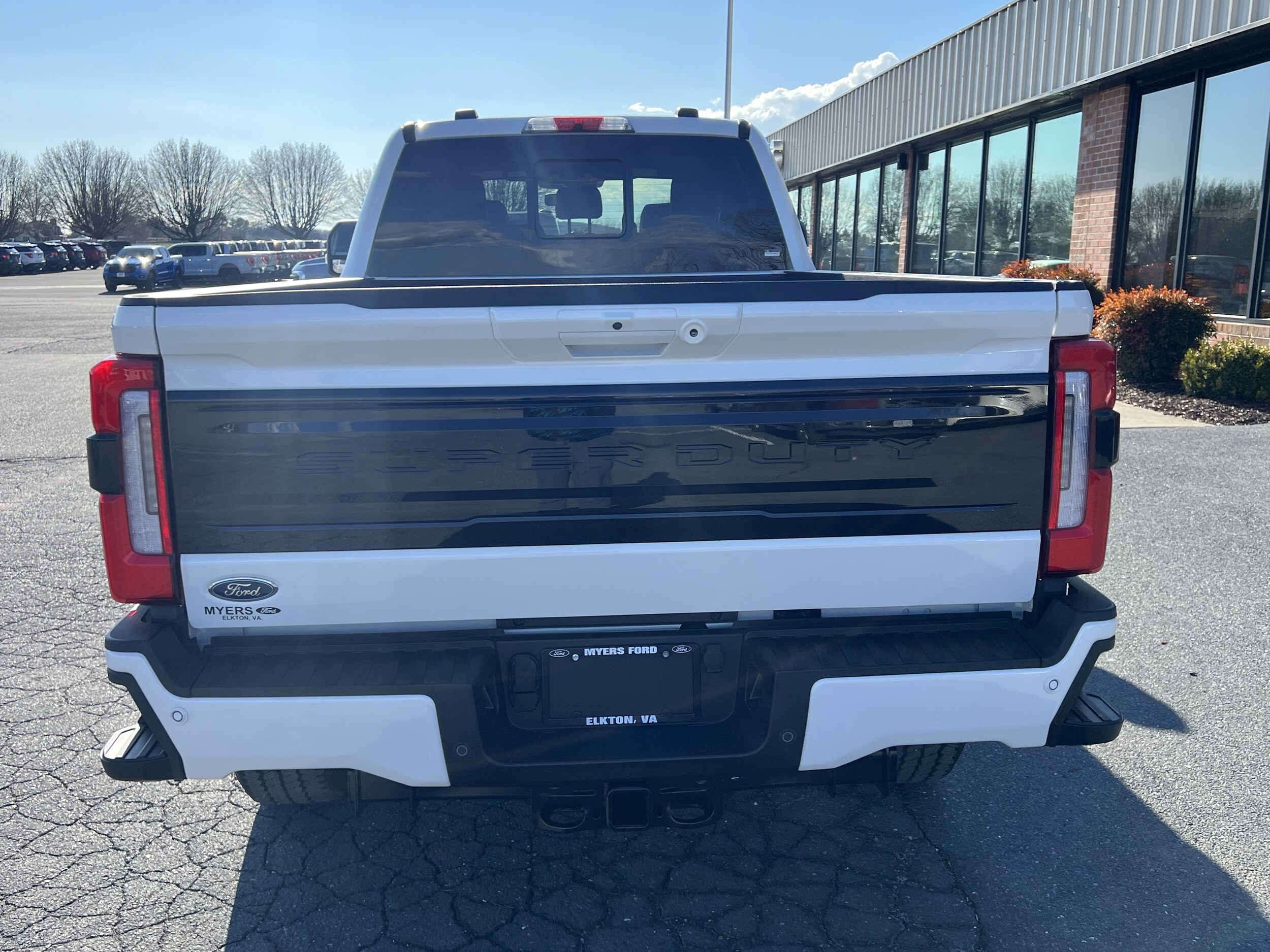 2026 Ford F-350 Super Duty Platinum - Photo 7