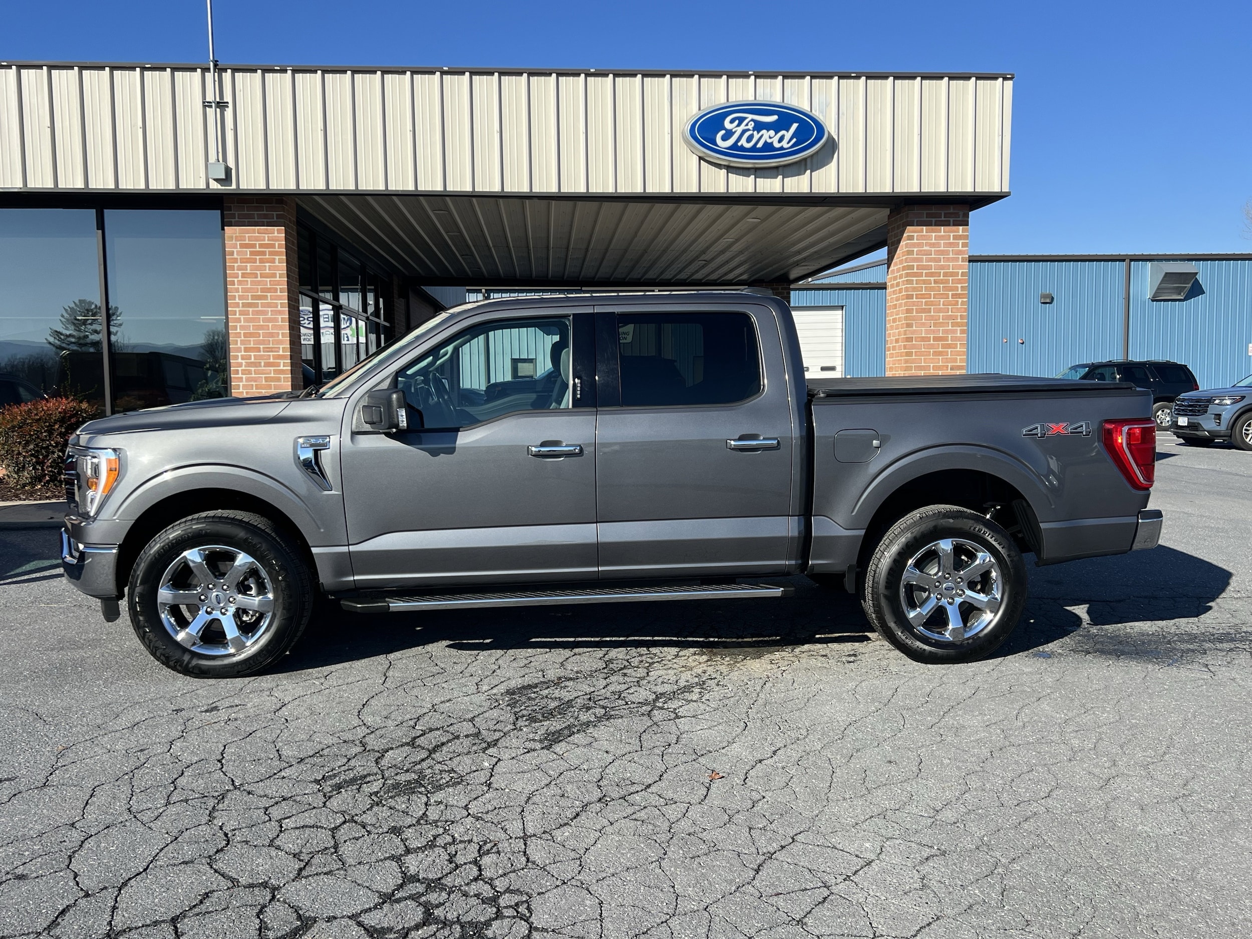 2022 Ford F-150 XLT's photo