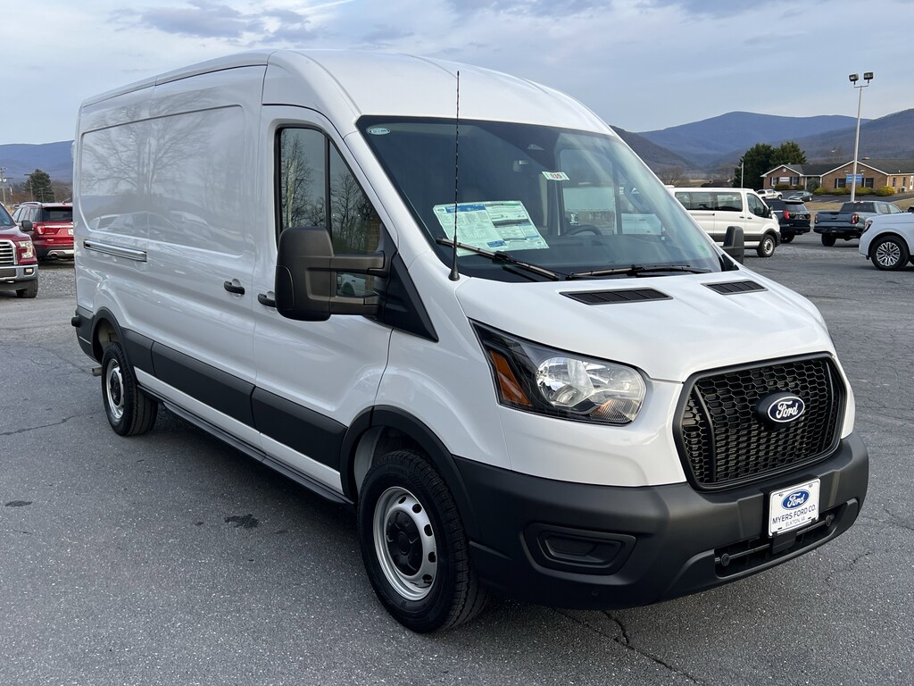 New 2026 Ford Transit Cargo Van T-250 148 Med Rf 9150 GVWR RWD T-250 148 Med Rf 9150 GVWR RWD