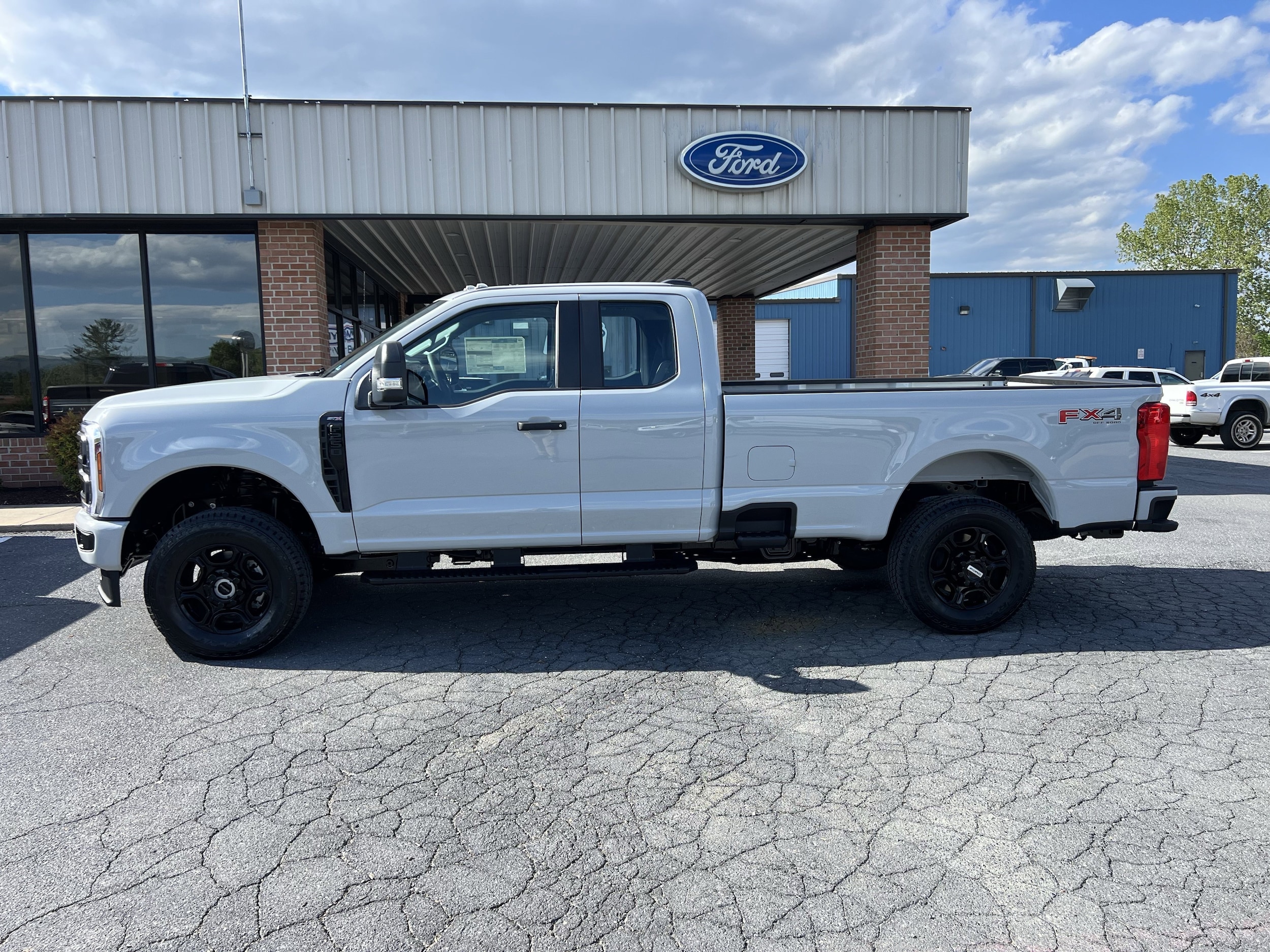 2026 Ford F-250 XL 4x4 SuperCab 8' Box's photo