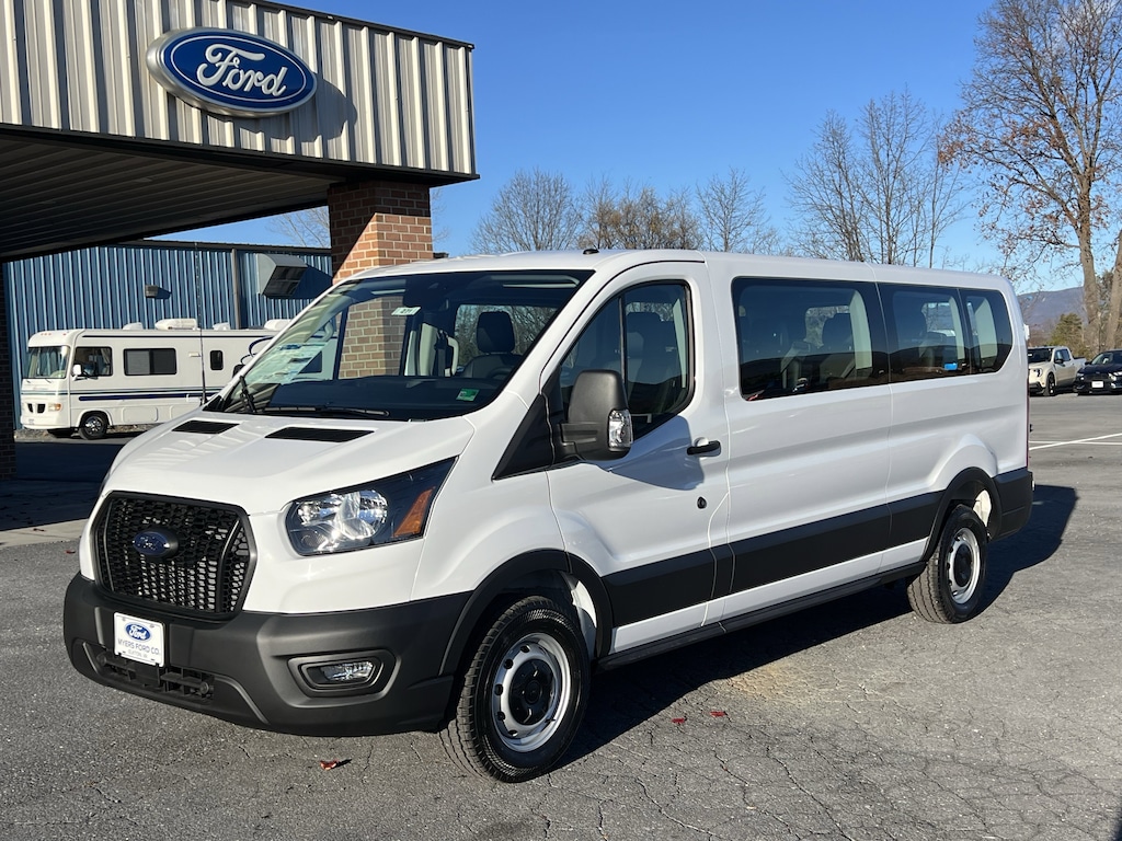 New 2025 Ford Transit Passenger Wagon XL T-350 148 Low Roof XL RWD