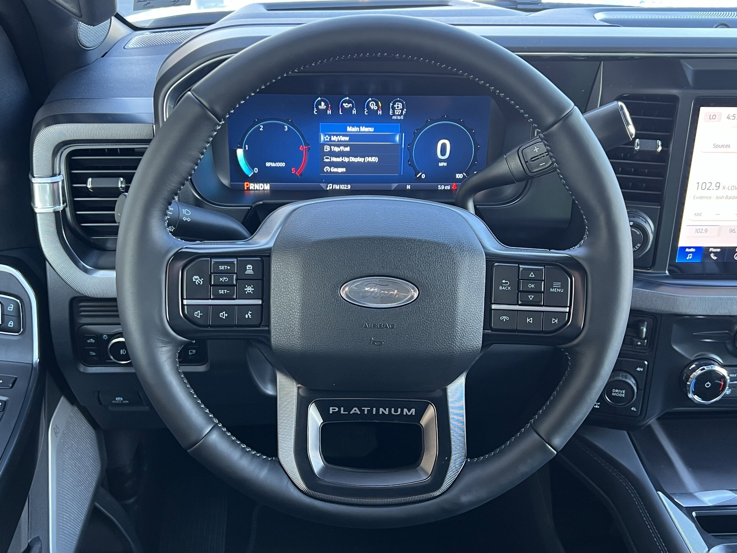 2026 Ford F-350 Super Duty Platinum - Photo 49