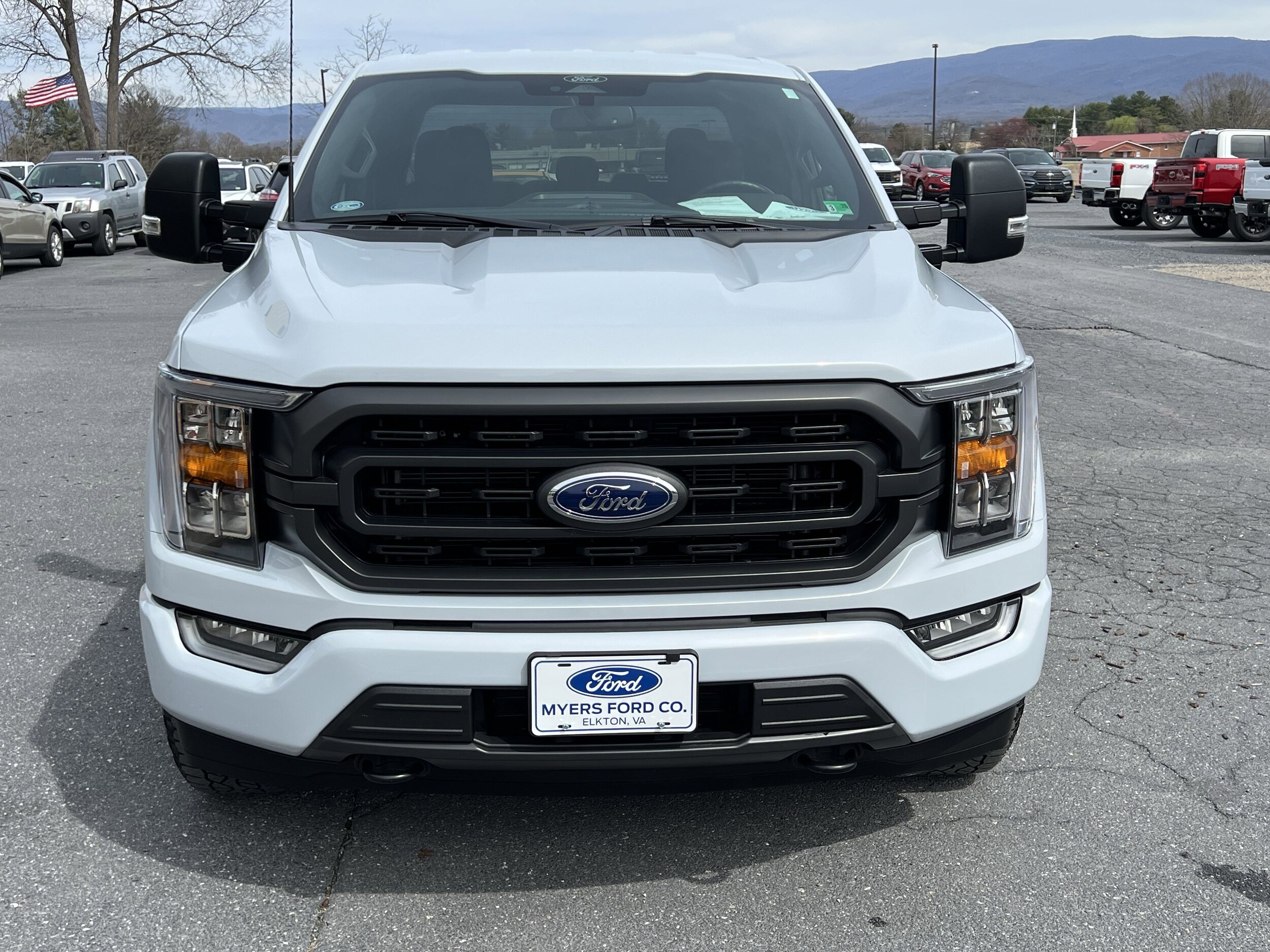 2022 Ford F-150 XLT photo 3