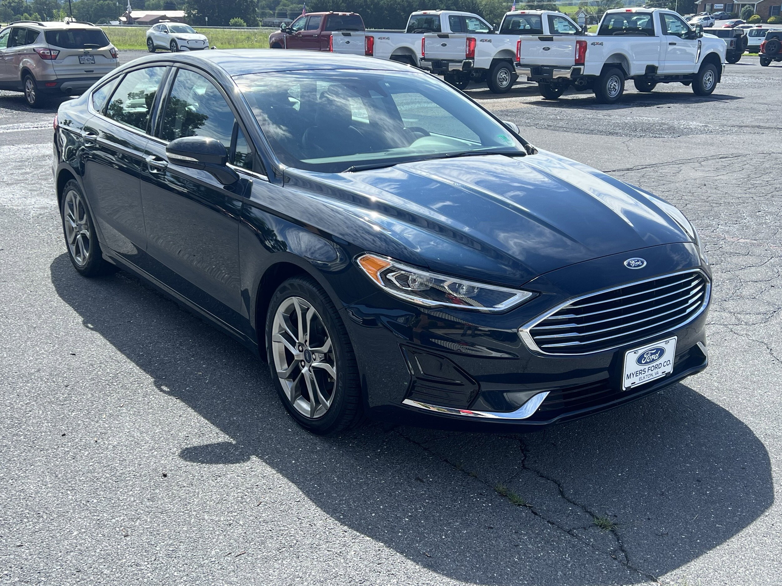 2020 Ford Fusion SEL photo 4