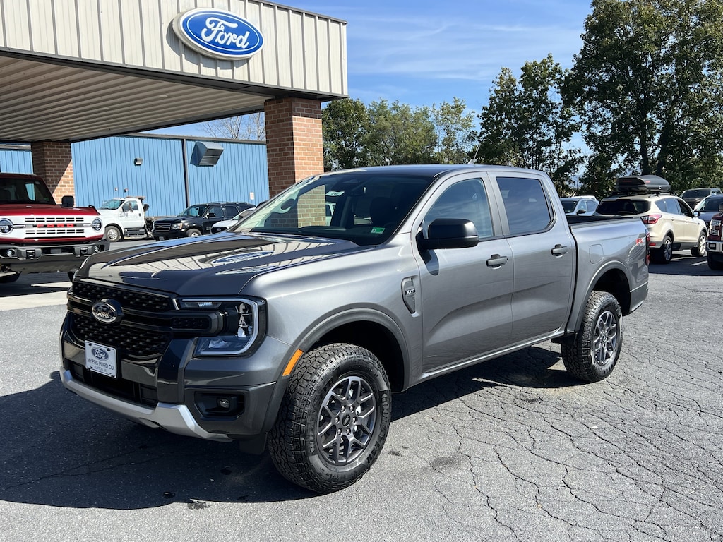 New 2025 Ford Ranger XLT XLT 4WD SuperCrew 5 Box