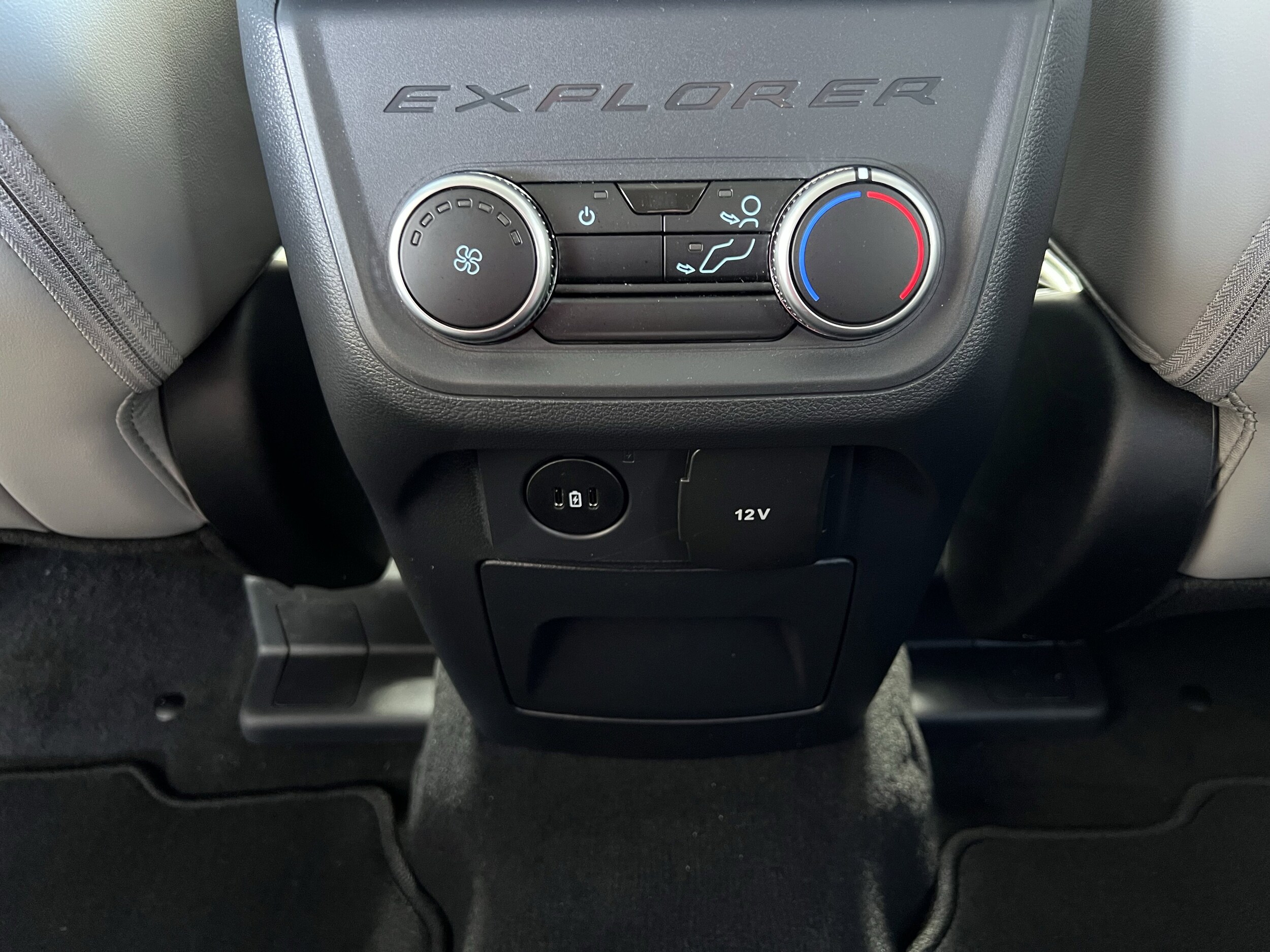 2026 Ford Explorer Active - Photo 39