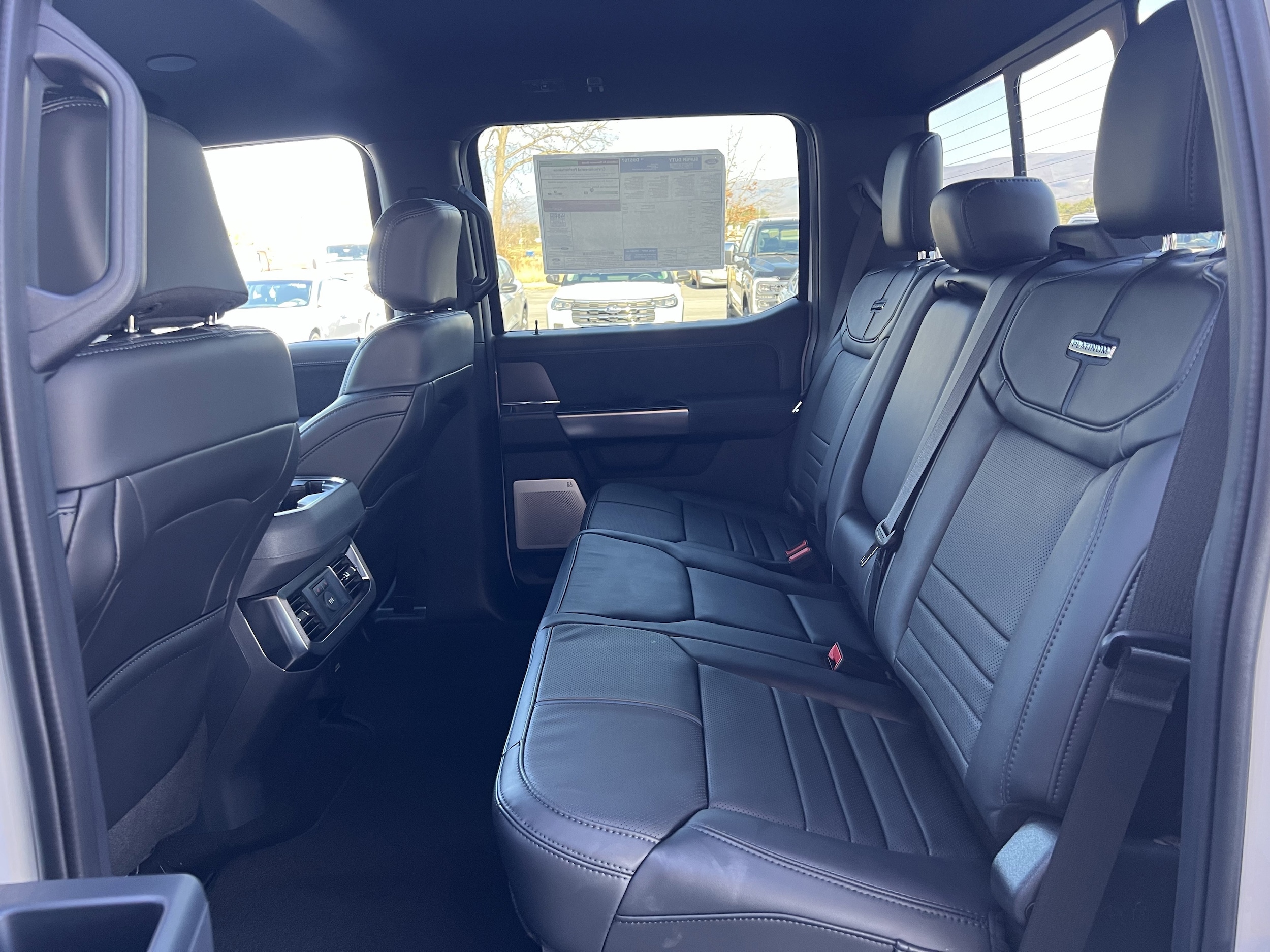 2026 Ford F-350 Super Duty Platinum - Photo 20