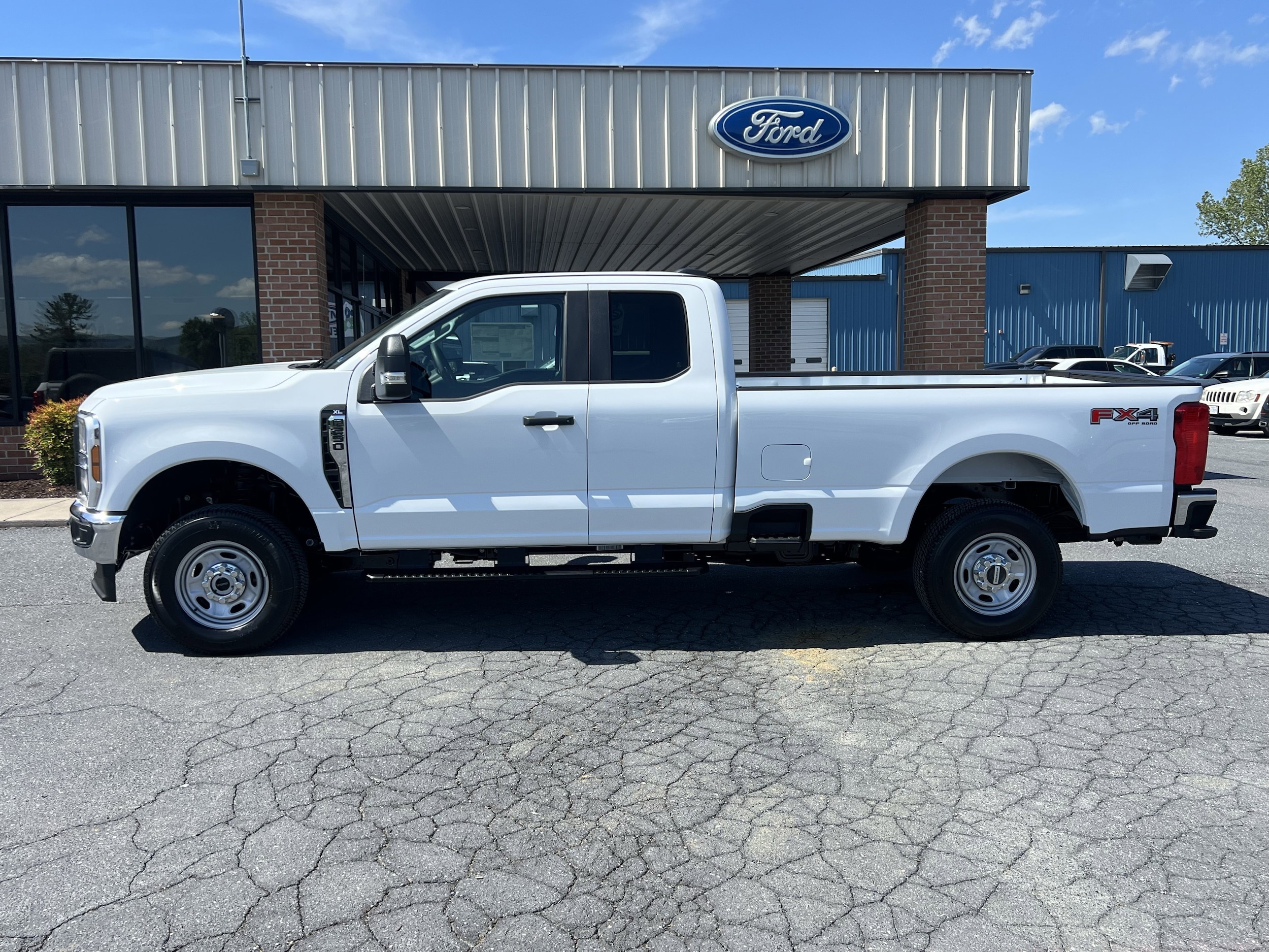 2026 Ford F-250 XL 4x4 SuperCab 8' Box's photo