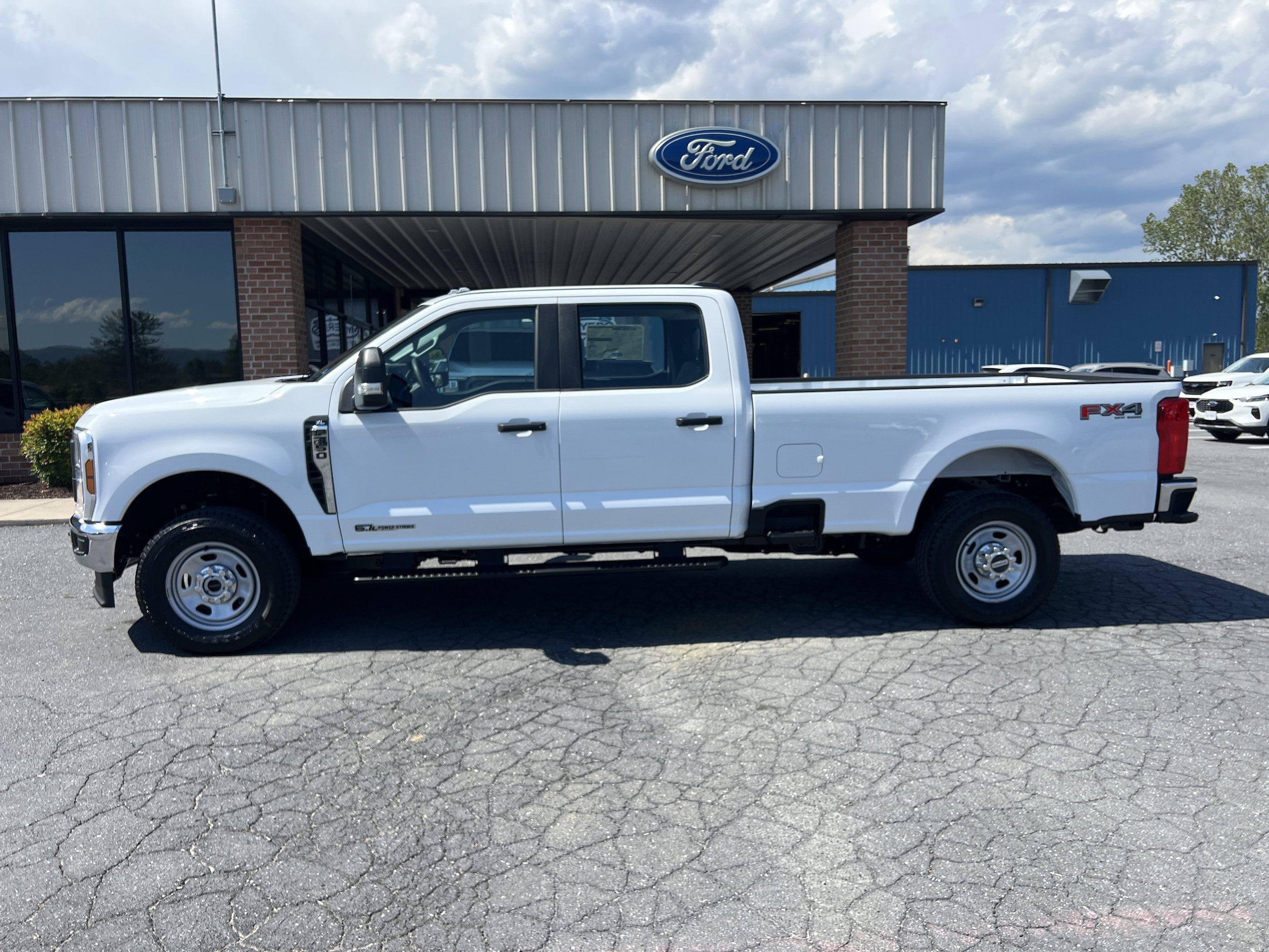 2026 Ford F-350 XL 4x4 Crew Cab 8' Box SRW's photo
