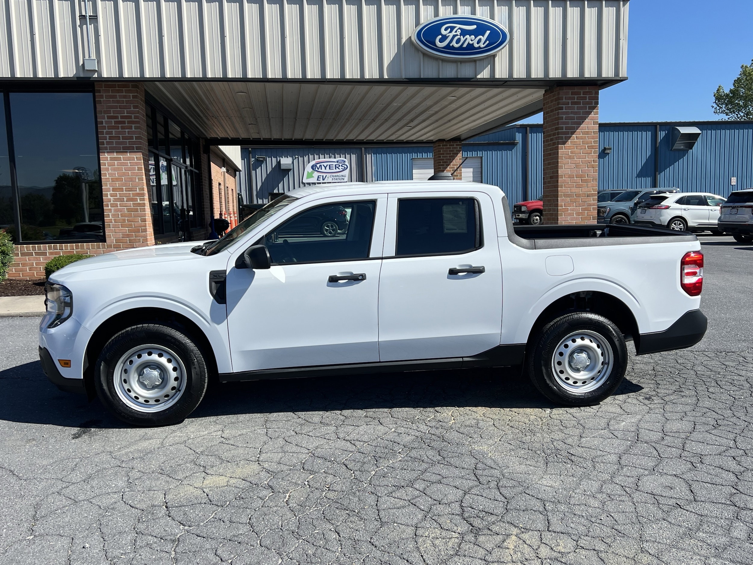 2026 Ford Maverick XL AWD's photo