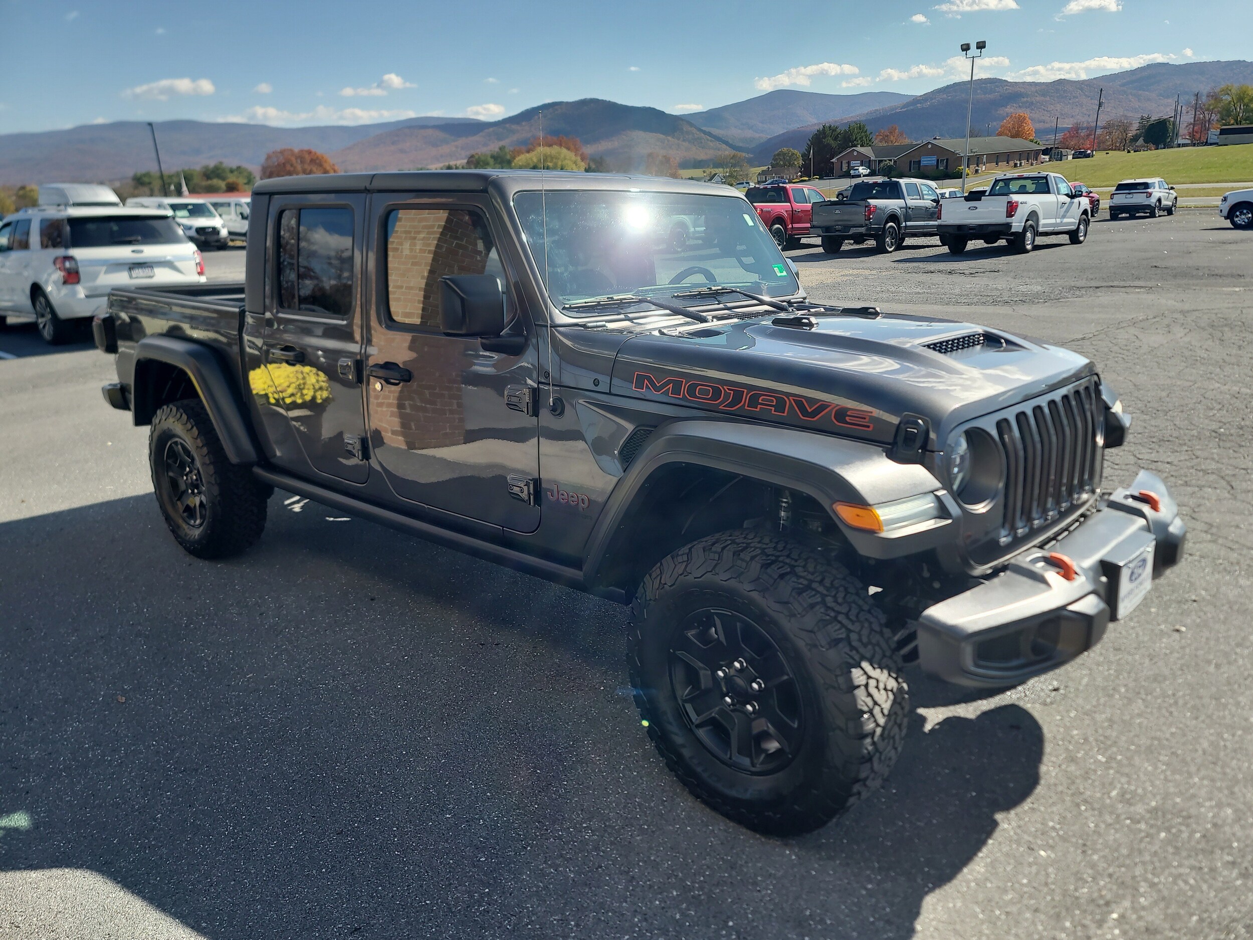 2021 Jeep Gladiator Mojave photo 3