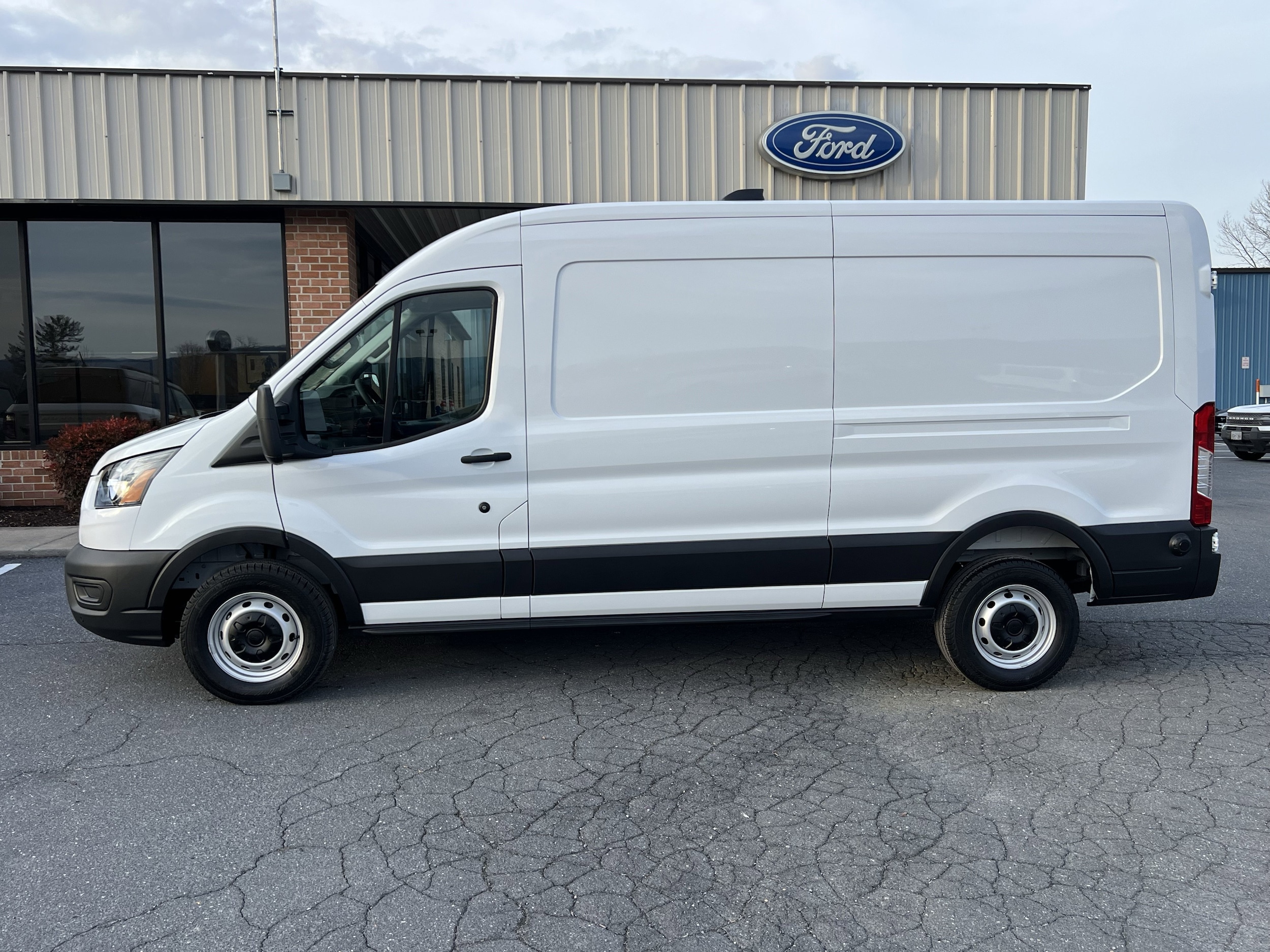 2026 Ford Transit Van Base's photo