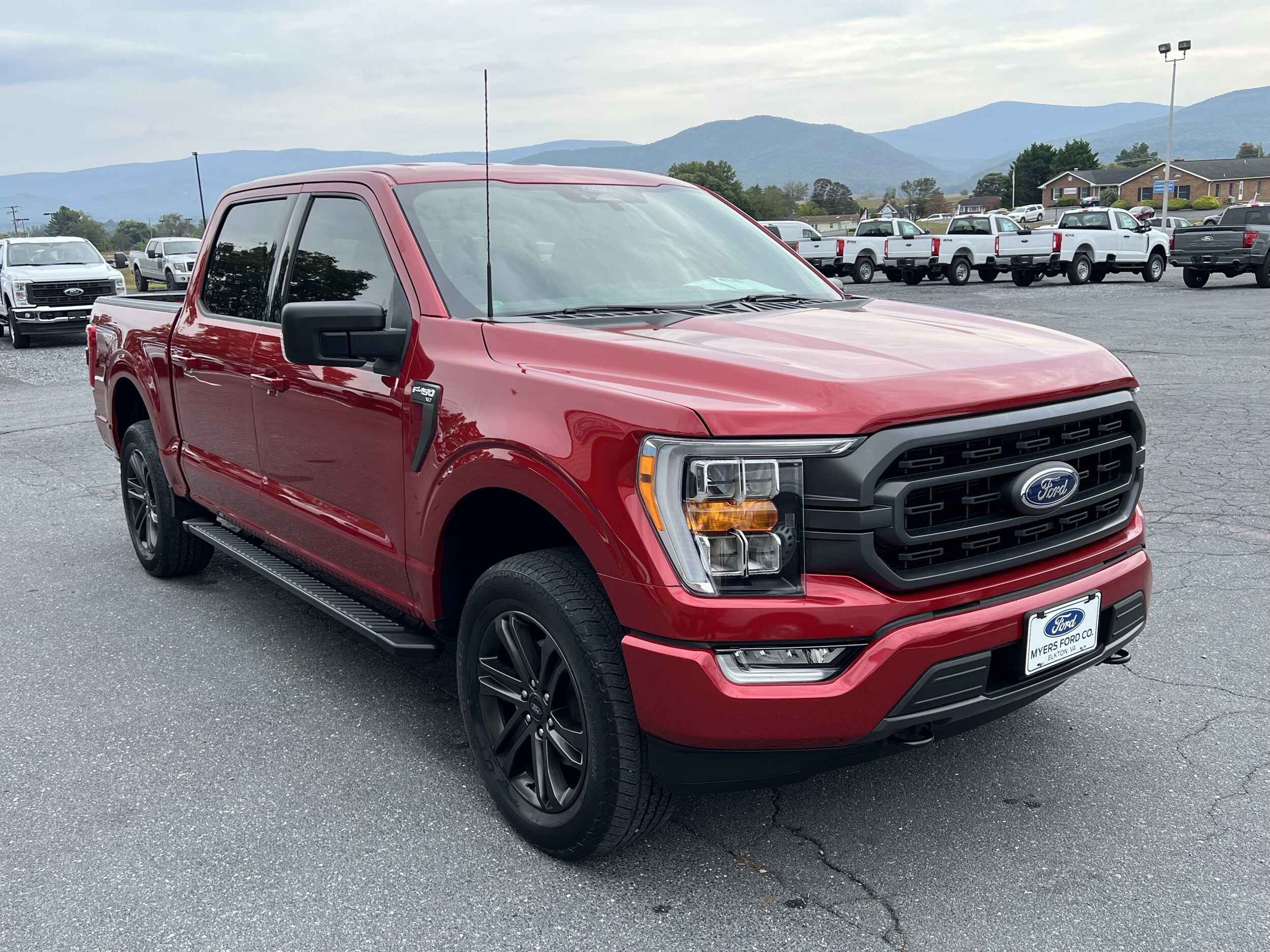 2022 Ford F-150 XLT photo 3