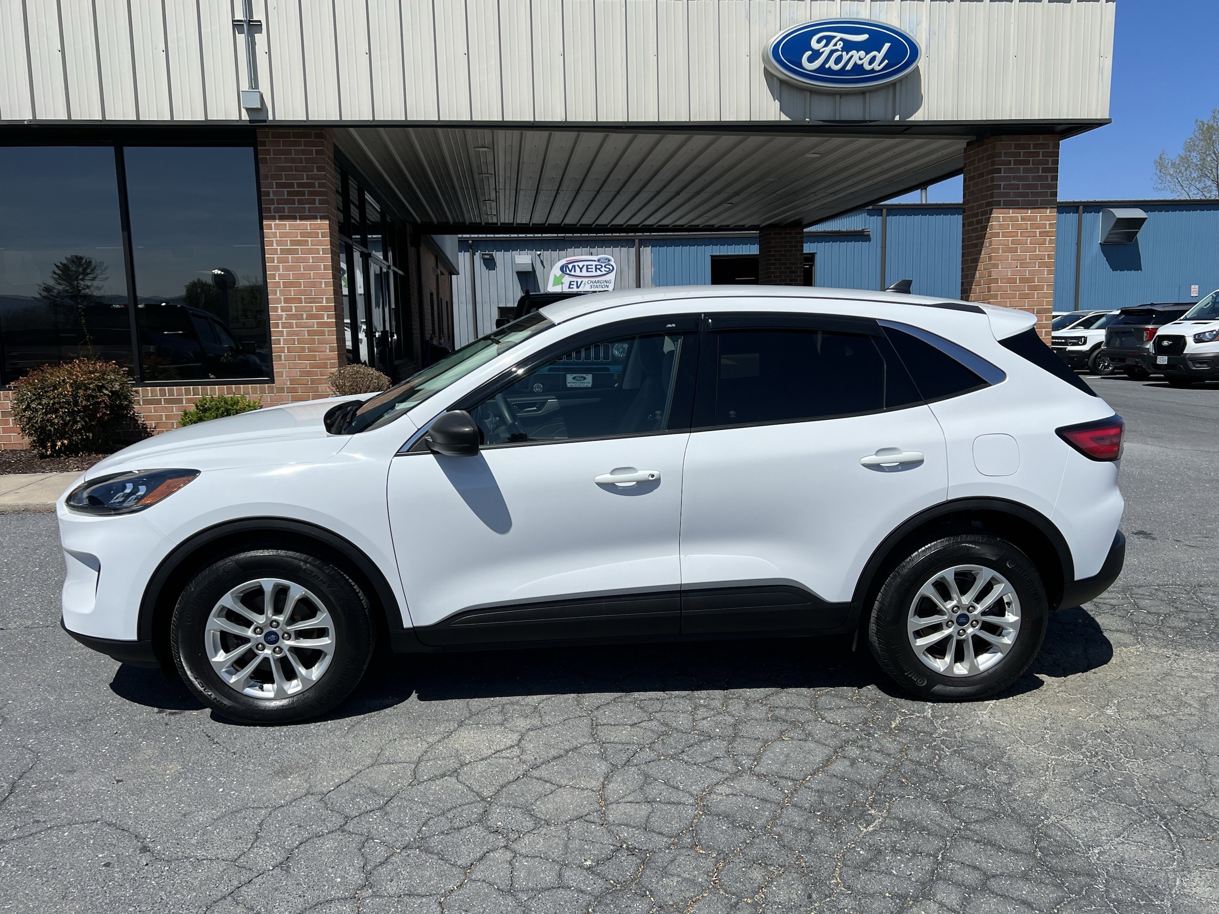 2022 Ford Escape SE