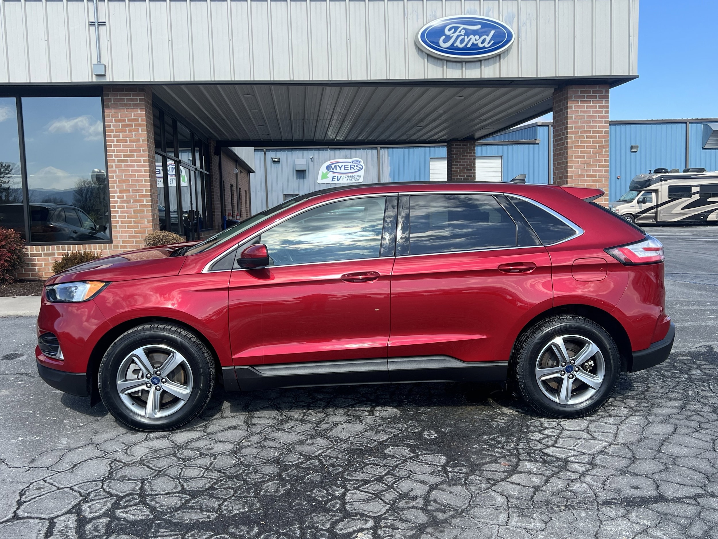 2022 Ford Edge
