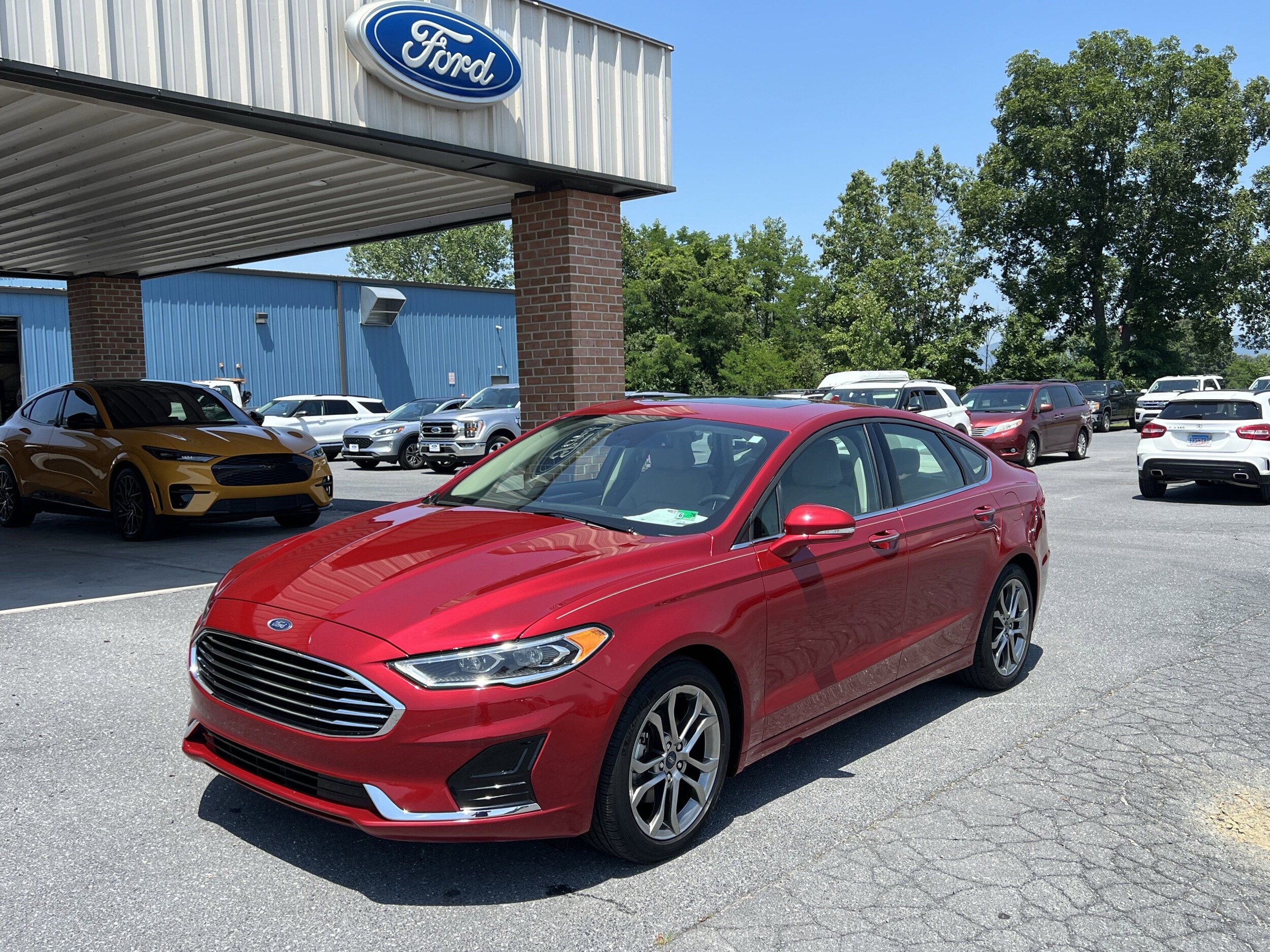 2020 Ford Fusion SEL photo 2