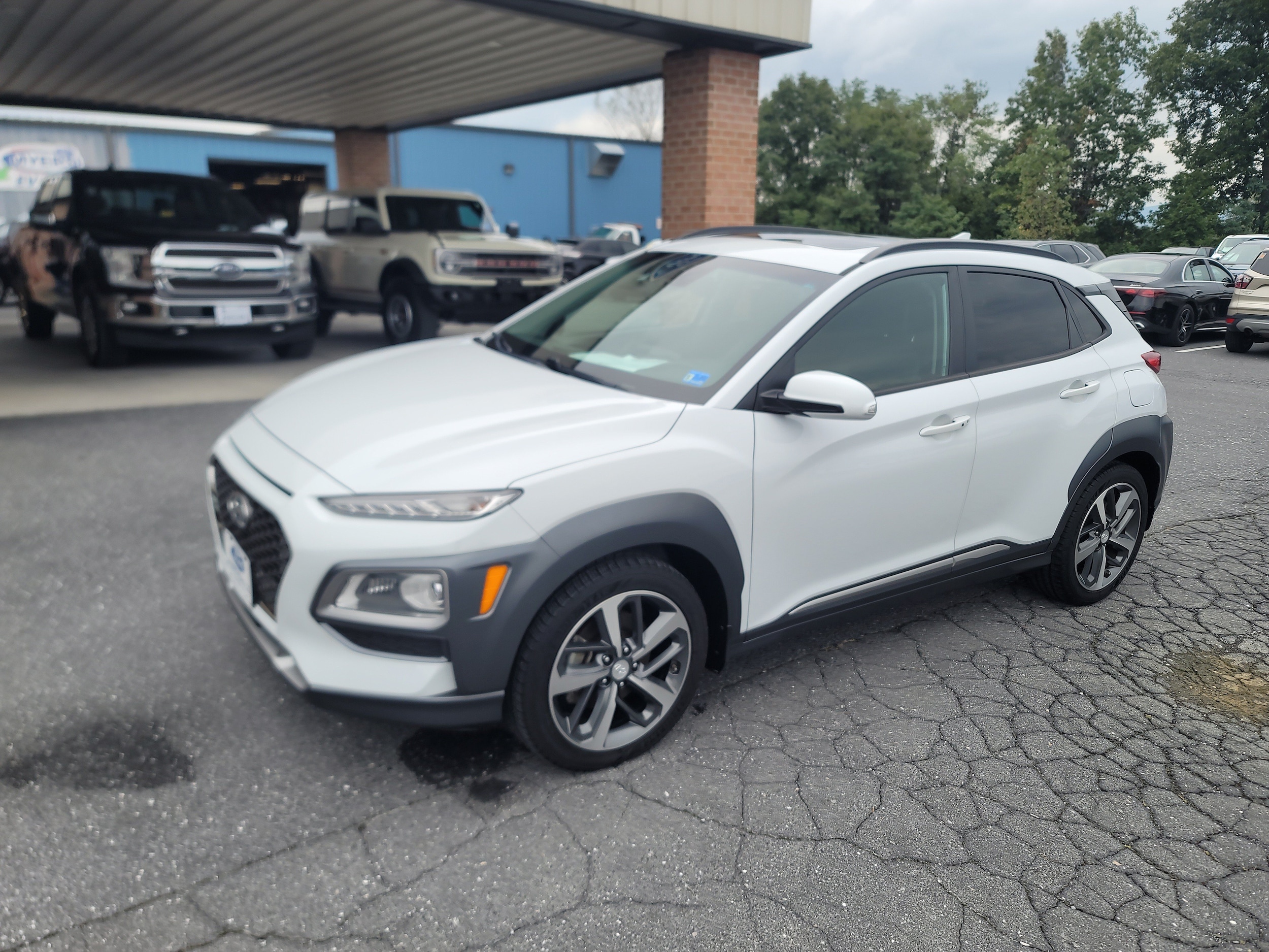 Used 2019 Hyundai Kona Ultimate with VIN KM8K53A56KU353159 for sale in Elkton, VA