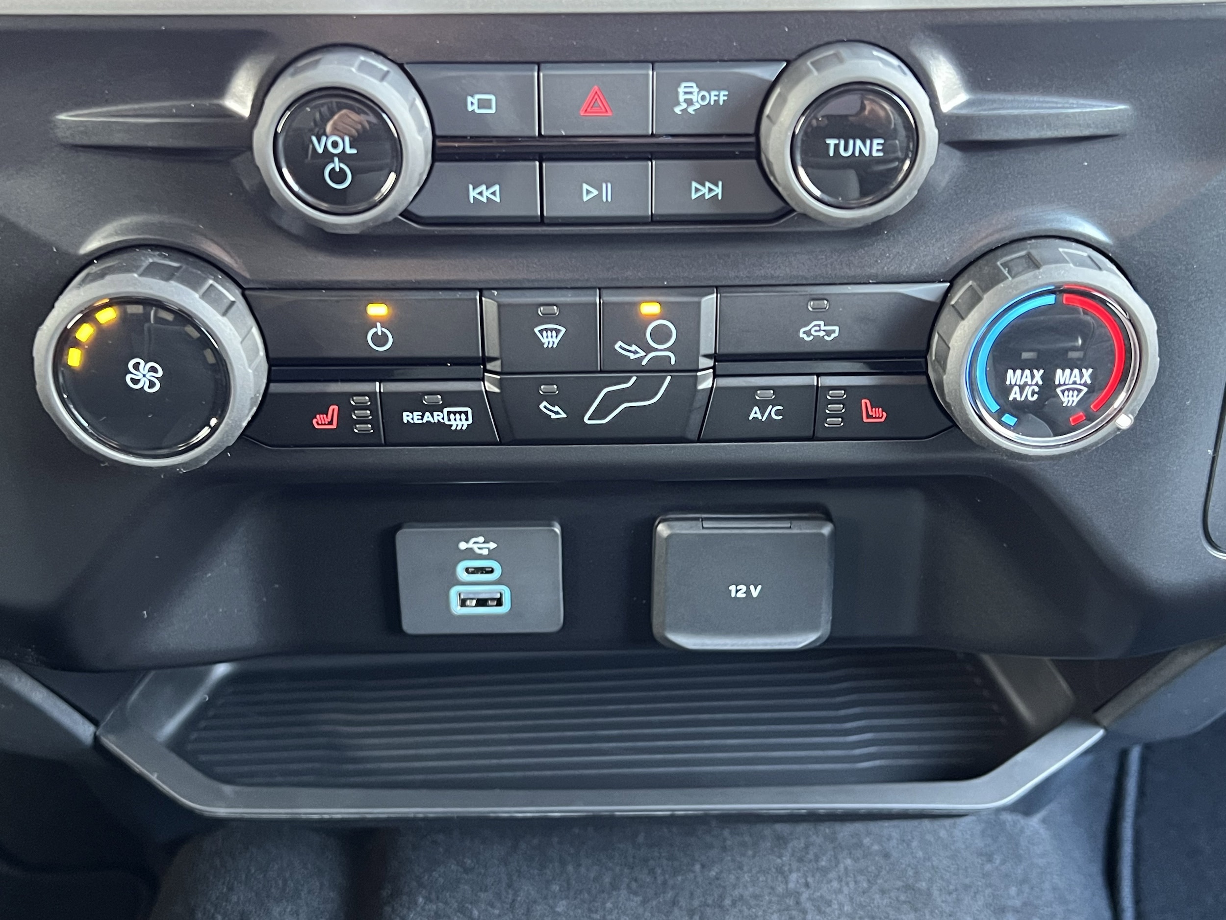 2026 Ford F-350 Super Duty XLT - Photo 39