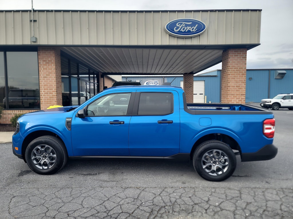 New 2025 Ford Maverick XLT XLT AWD SuperCrew
