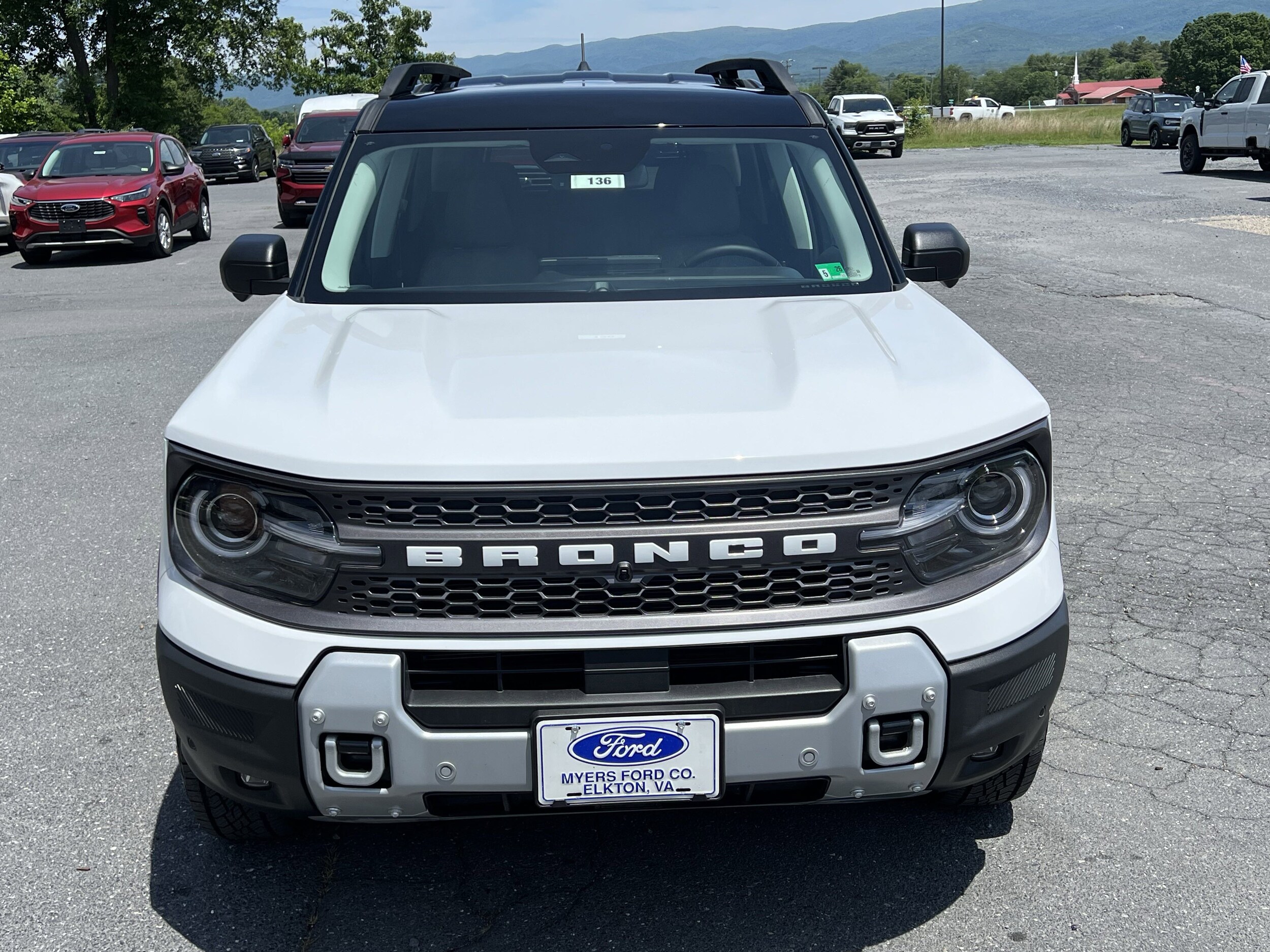 2025 Ford Bronco Sport Badlands photo 3