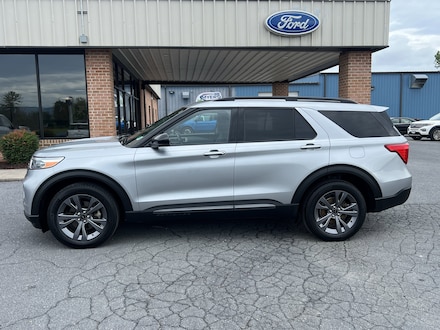 2023 Ford Explorer XLT XLT 4WD