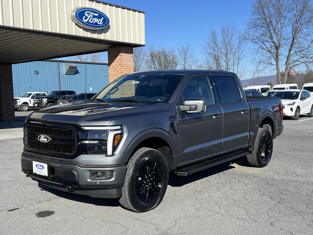 New 2025 Ford F-150 LARIAT LARIAT 4WD SuperCrew 5.5 Box