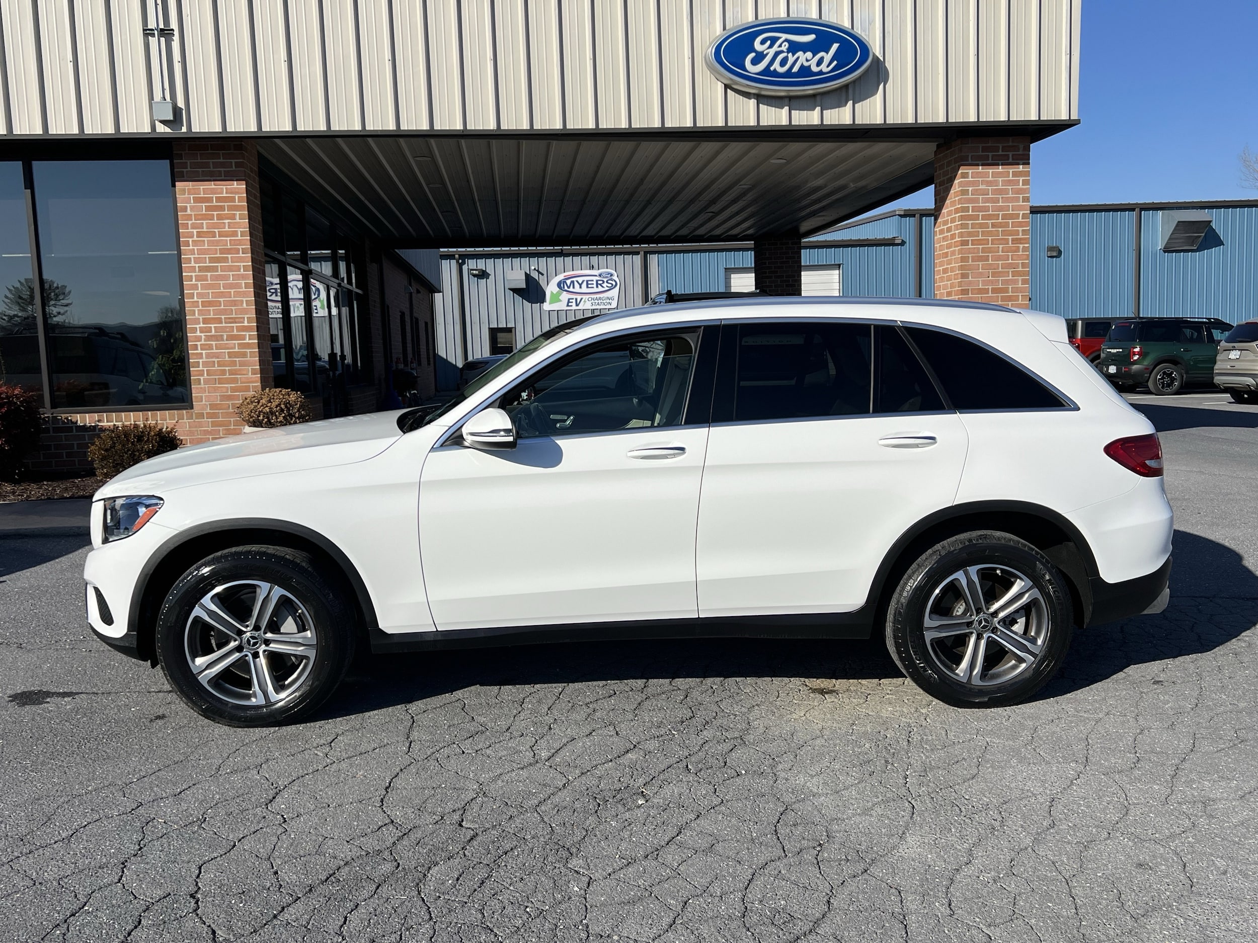 2019 Mercedes-Benz GLC GLC300