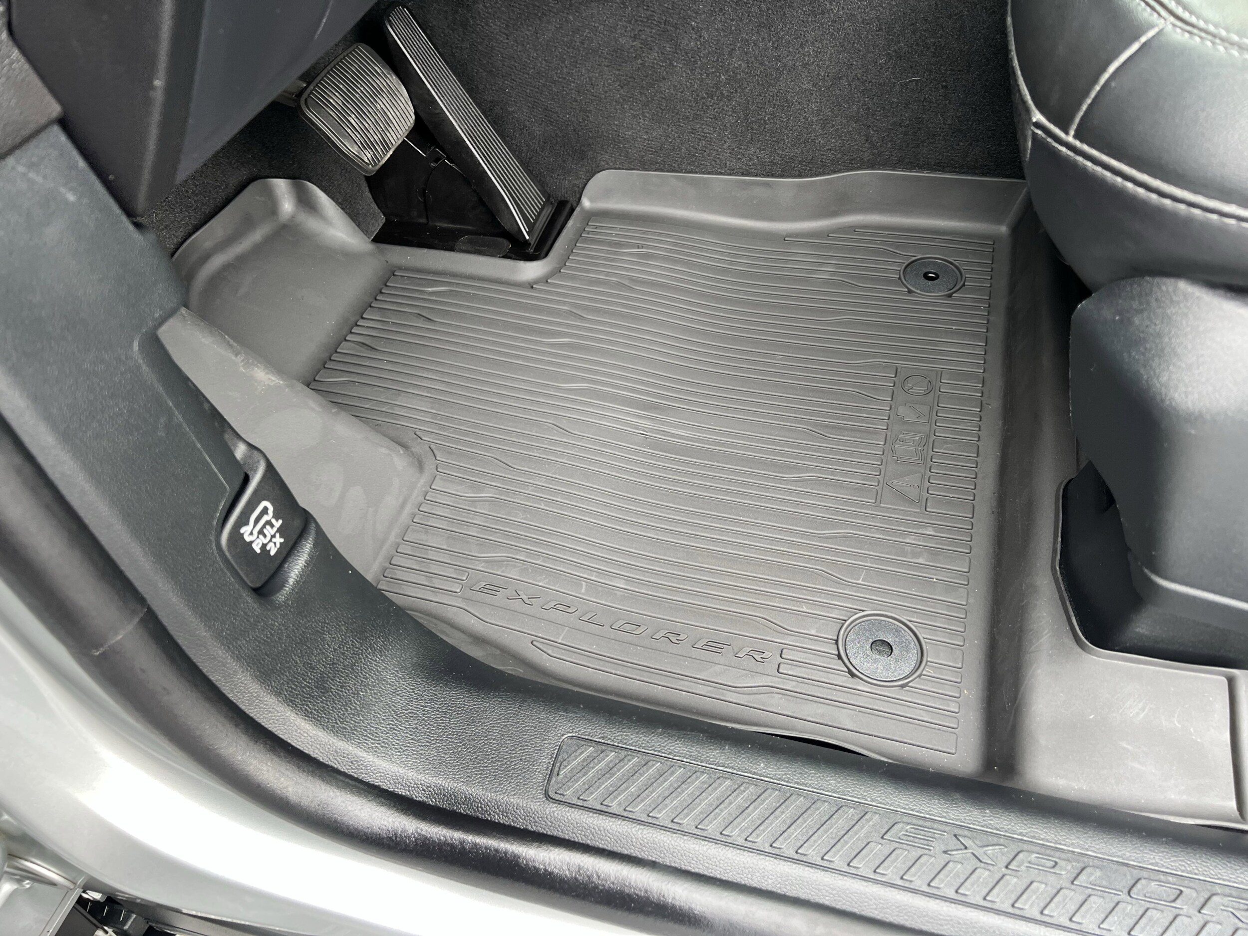 2023 Ford Explorer XLT - Photo 16