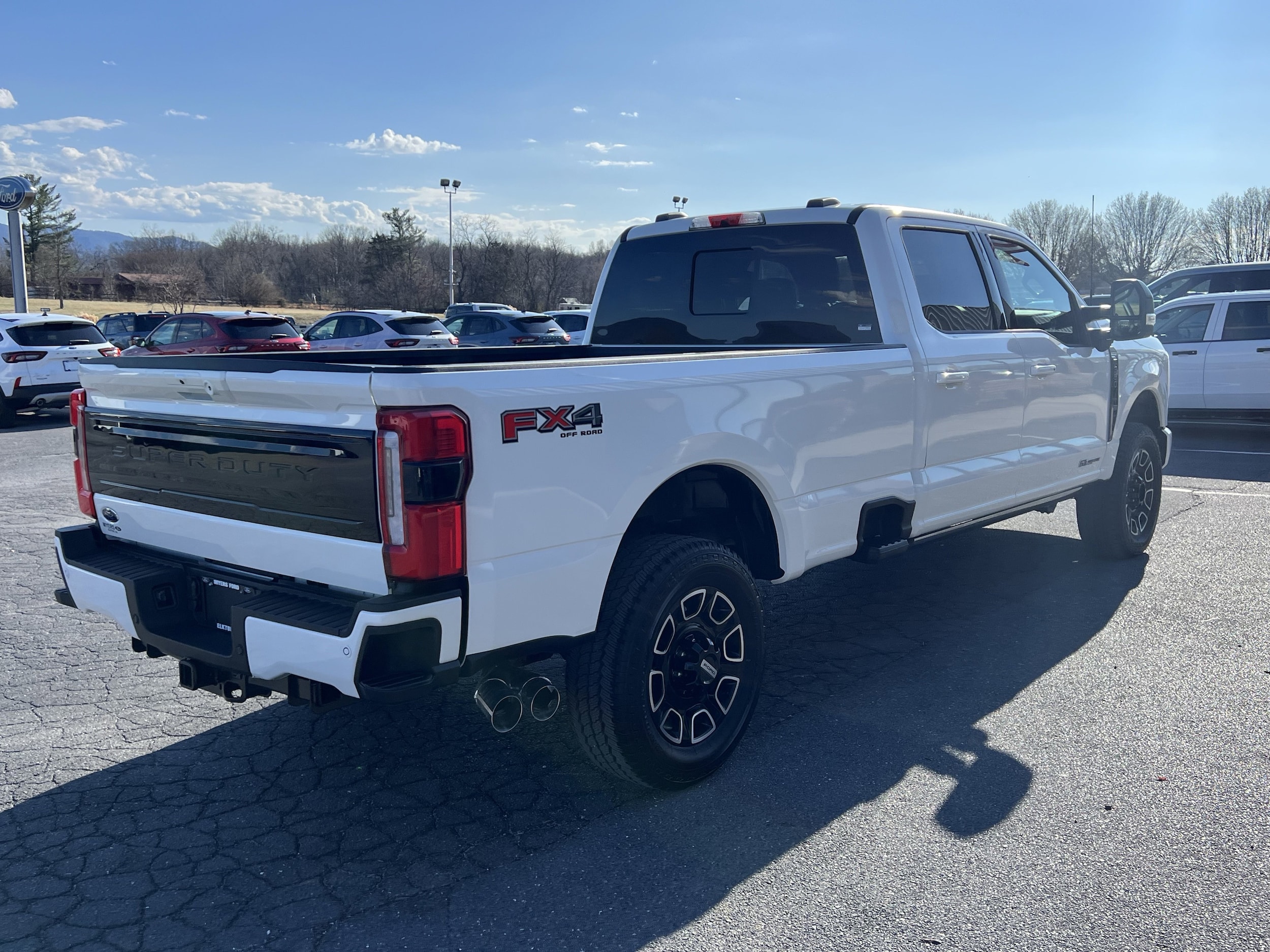 2026 Ford F-350 Super Duty Platinum - Photo 6