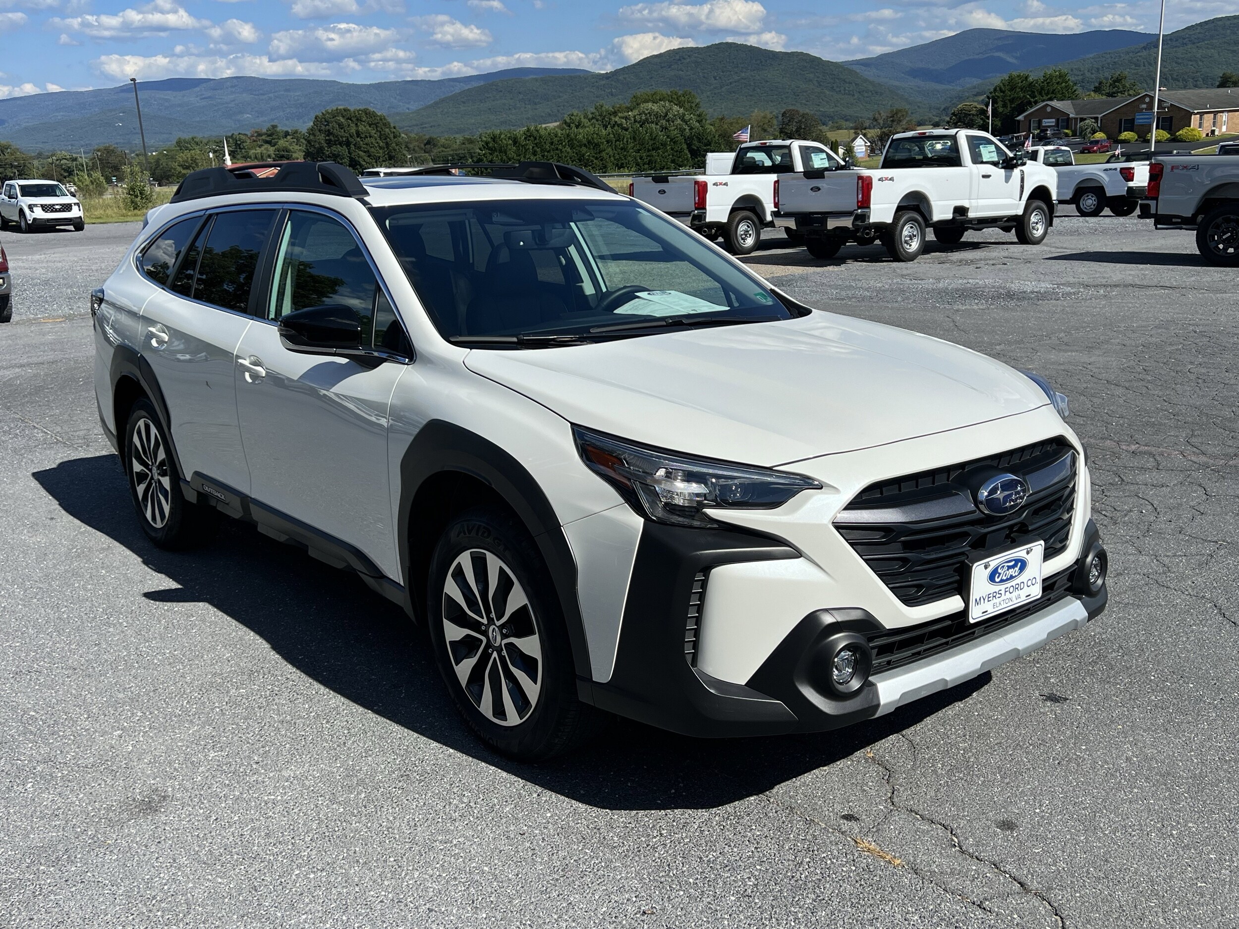 2024 Subaru Outback Limited photo 4