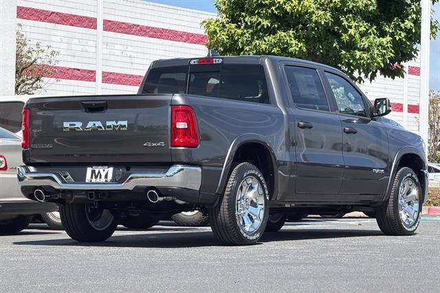 New 2026 Ram 1500 BIG HORN CREW CAB 4X4 5'7 BOX Pickup