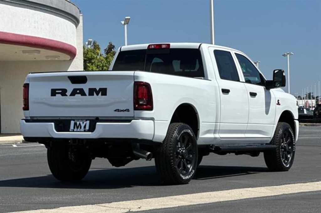 New 2026 Ram 2500 BLACK EXPRESS CREW CAB 4X4 6'4 BOX Pickup
