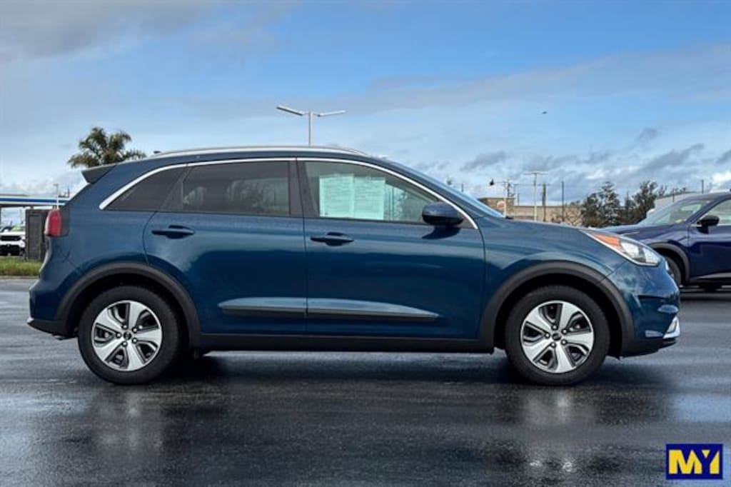Used 2019 Kia Niro LX Car