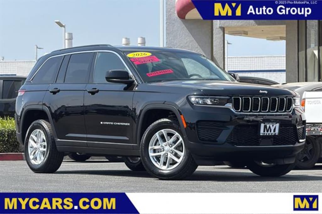New 2026 Jeep Grand Cherokee LAREDO 4X2 Sport Utility