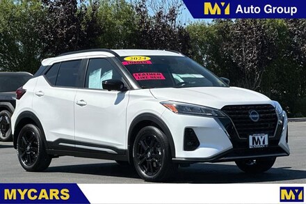 2024 Nissan Kicks SR Car