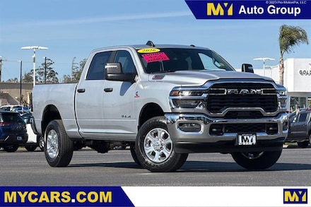 2026 Ram 2500 BIG HORN CREW CAB 4X4 6'4 BOX Pickup