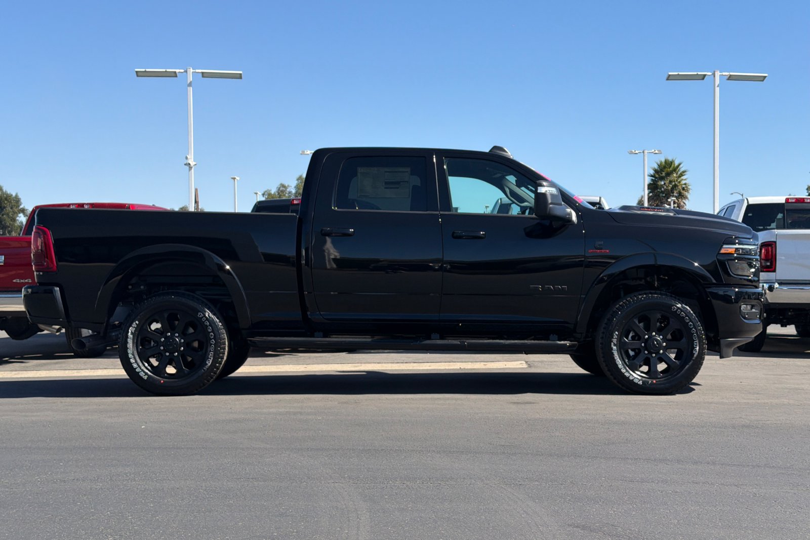 New 2027 Ram 2500 LARAMIE CREW CAB 4X4 6'4 BOX Pickup